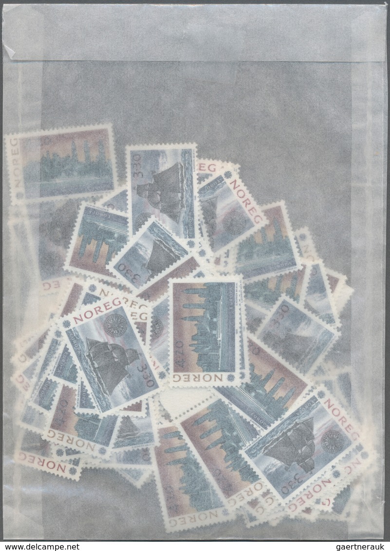 Norwegen: 1962/1992, Stock Of The Europa Issues, Complete Sets Mint Never Hinged. List Of Content En - Covers & Documents