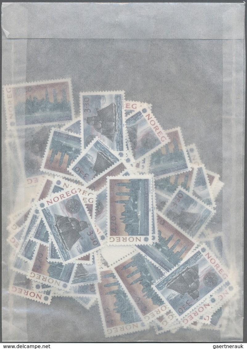 Norwegen: 1962/1992, Stock Of The Europa Issues, Complete Sets Mint Never Hinged. List Of Content En - Brieven En Documenten