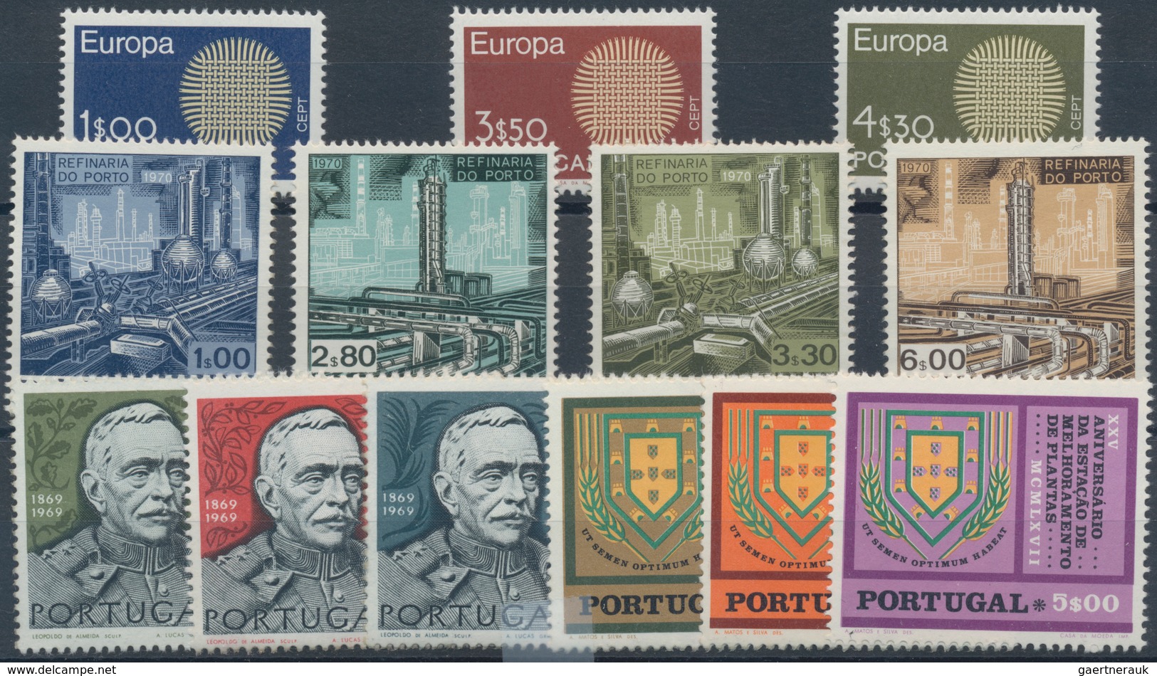 Portugal: 1940/1984, stock of stamps and complete year sets, mint never hinged, quite a few stamps m