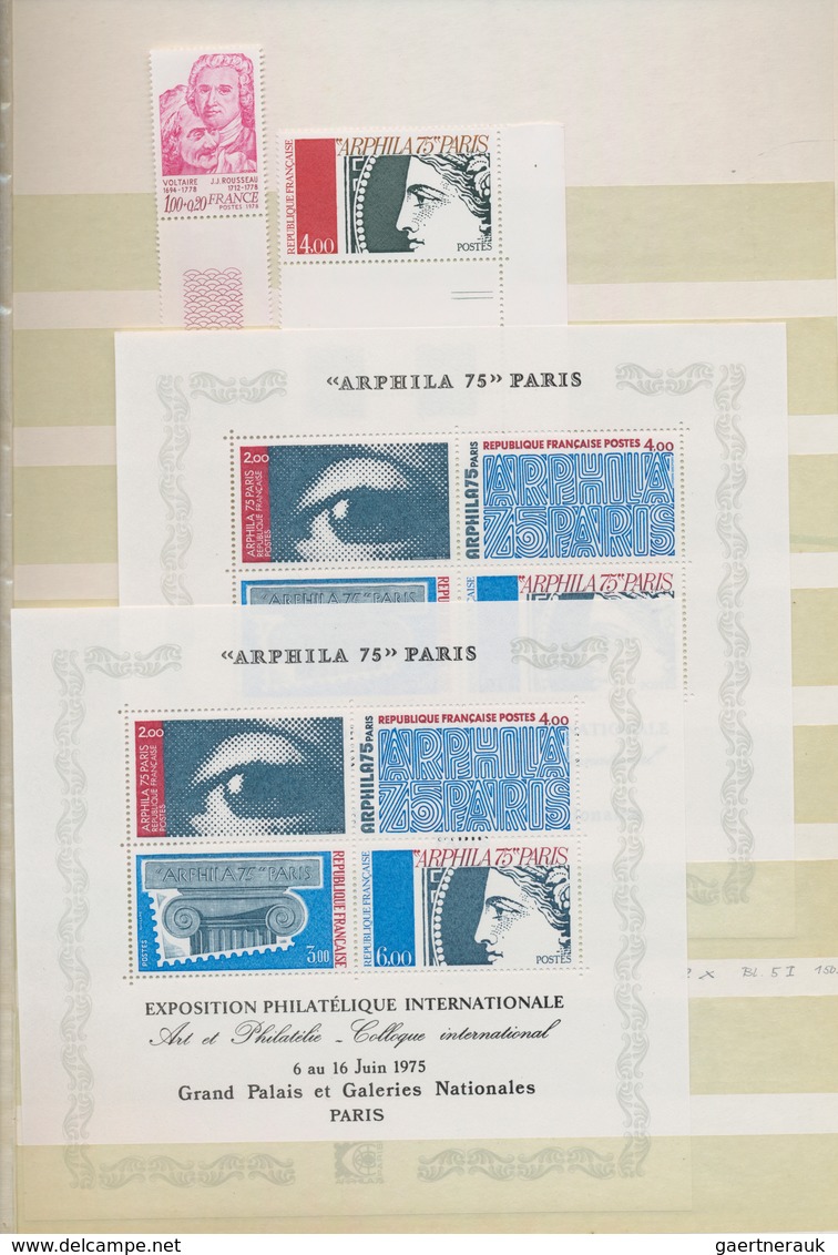 Europa: 1950-1990 ca., Collection in large Album including good section France with two S/S Mi.5 I,