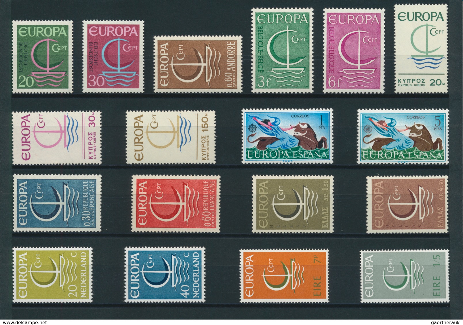 Europa-Union (CEPT): Mint Never Hinged Collection Of The Joint Issues; Complete In The Main Numbers; - Andere-Europa