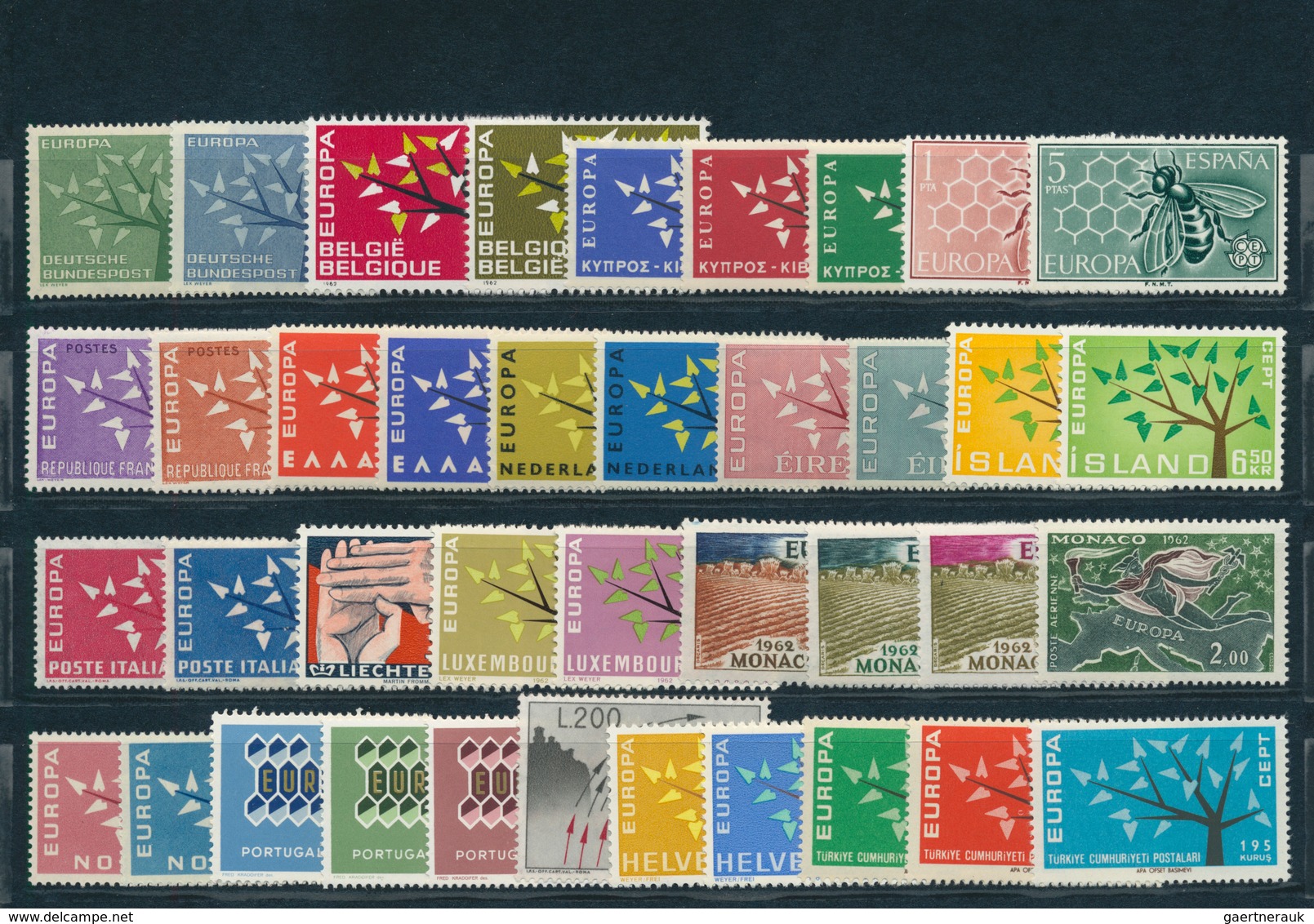 Europa-Union (CEPT): Mint never hinged collection of the joint issues; complete in the main numbers;