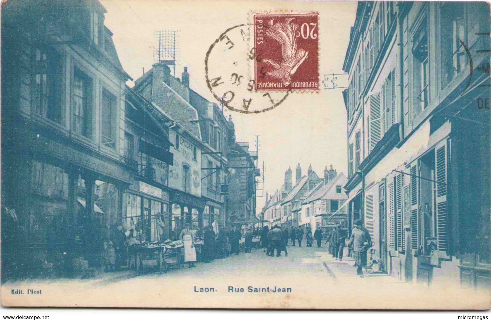 02 - LAON - Rue Saint-Jean - Laon