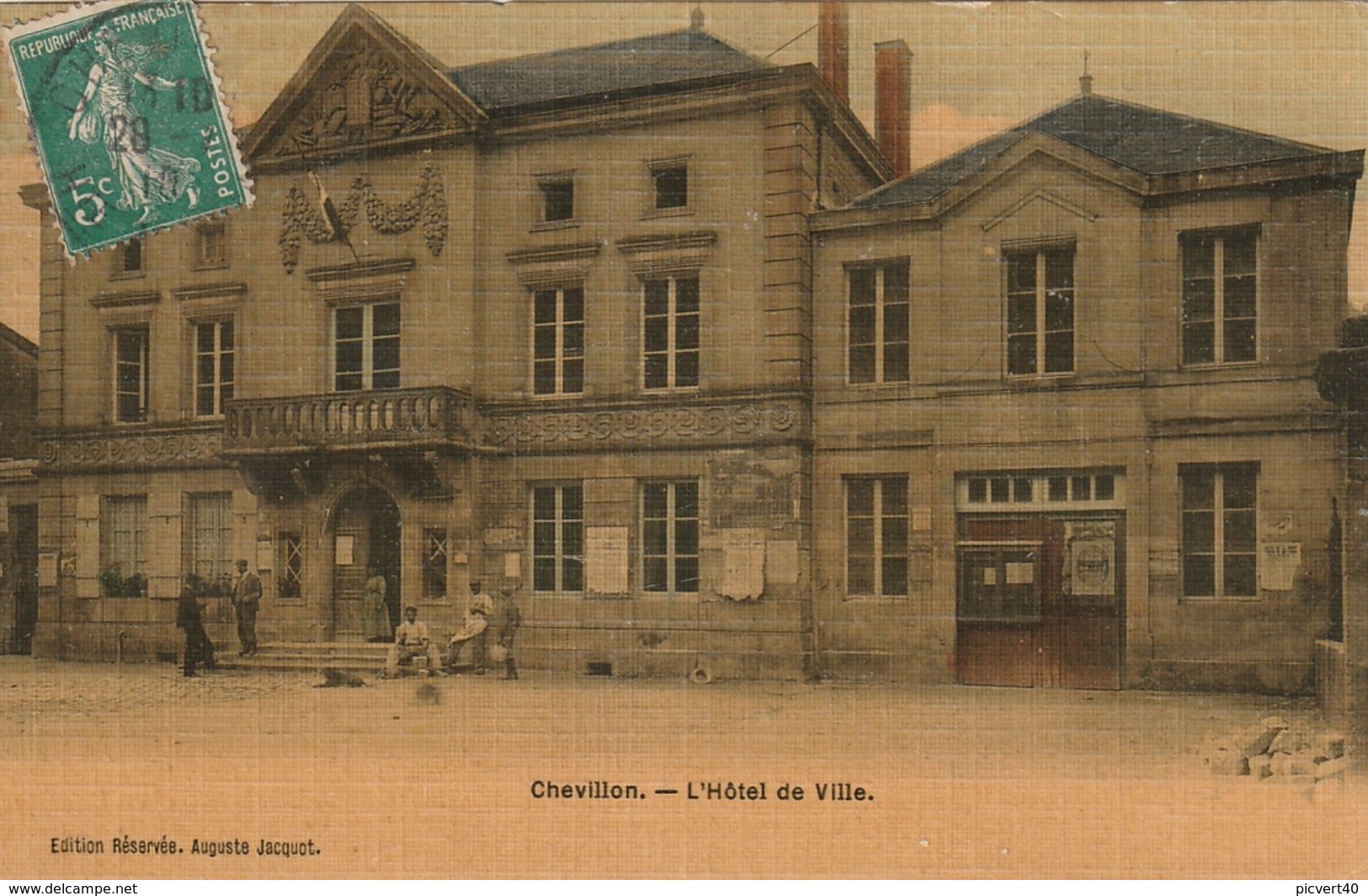 Chevillon,l Hotel De Ville,carte Toilée,timbrée ,écrite 1910,etat Moyen Au Dos - Chevillon
