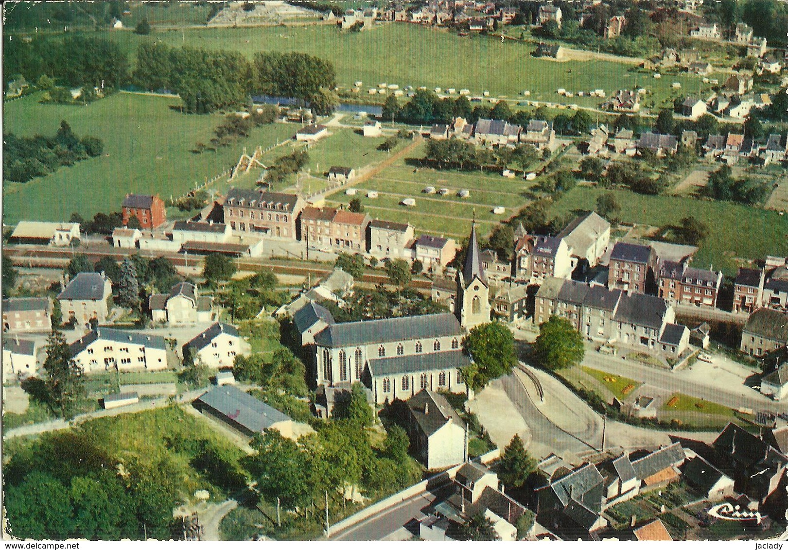 Hamoir - Sur - Ourthe -- Vue Aérienne - Le Centre Et Les Campings.  (2 Scans) - Hamoir