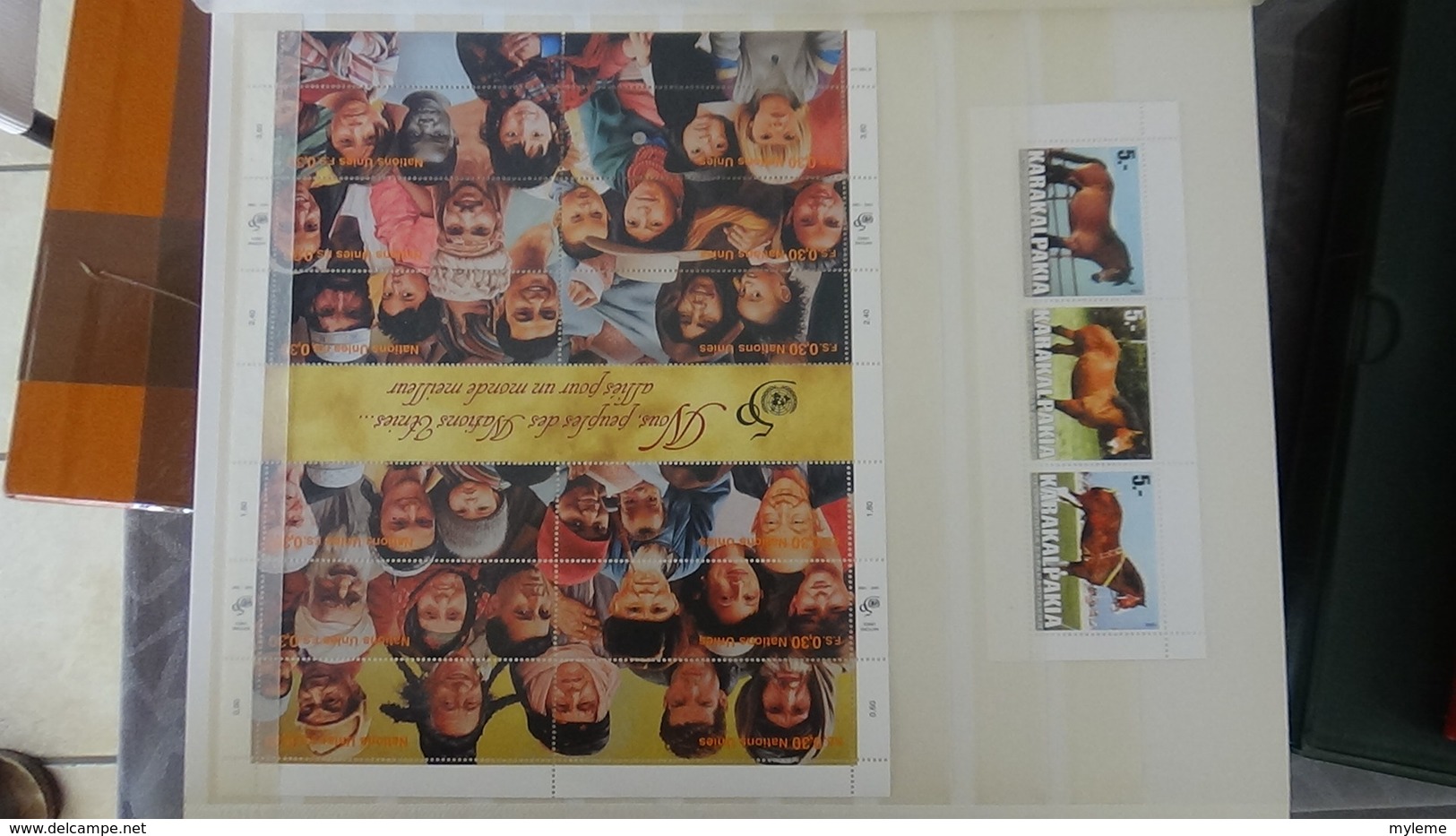 Collection de timbres, blocs (dont 29 carnets ** + 9 pubs ** de Belgique ) ** de divers pays du monde ... Très sympa !!!