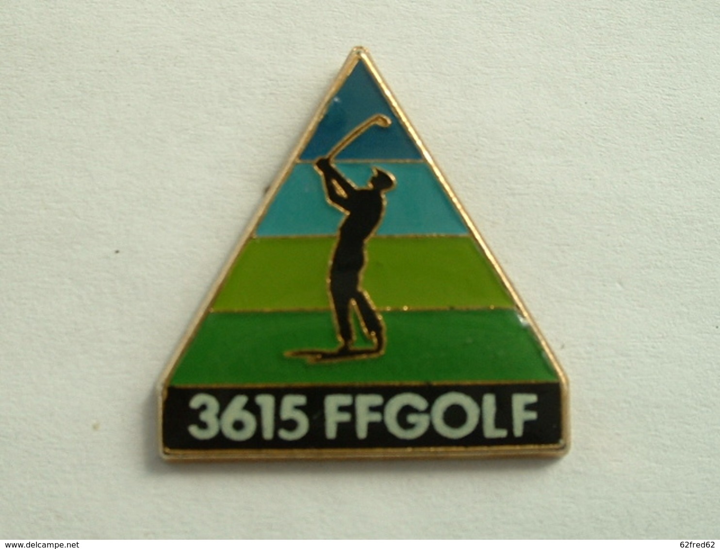 PIN'S 3615 FFGOLF - SIGNE CORNER COINDEROUX - Golf