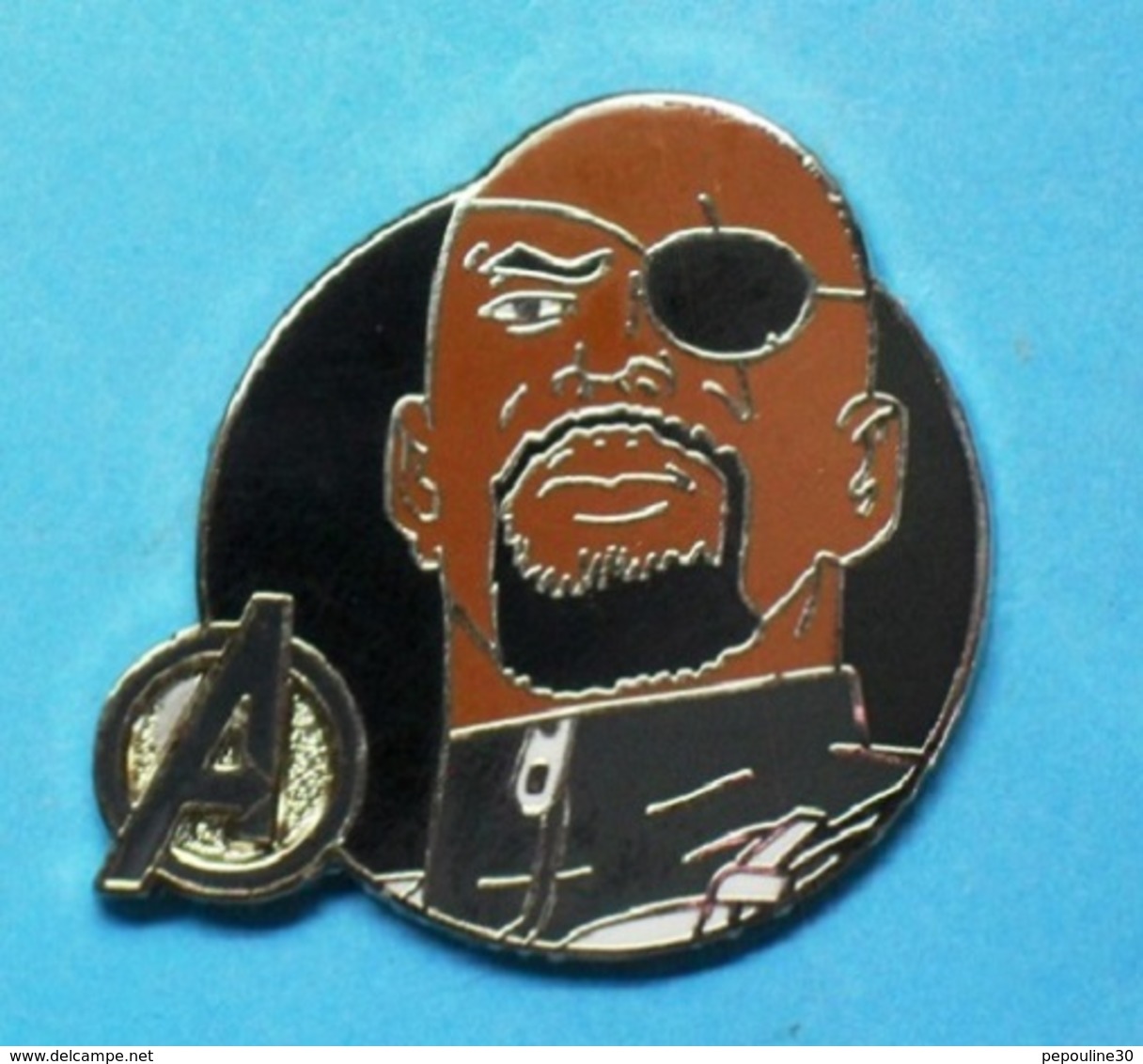 1 PIN'S //  ** THE AVENGERS ** NICK FURY / Nicholas Joseph FURY ** DIRECTEUR DU S.H.I.E.L.D. ** . (© Marvel © Disney) - BD