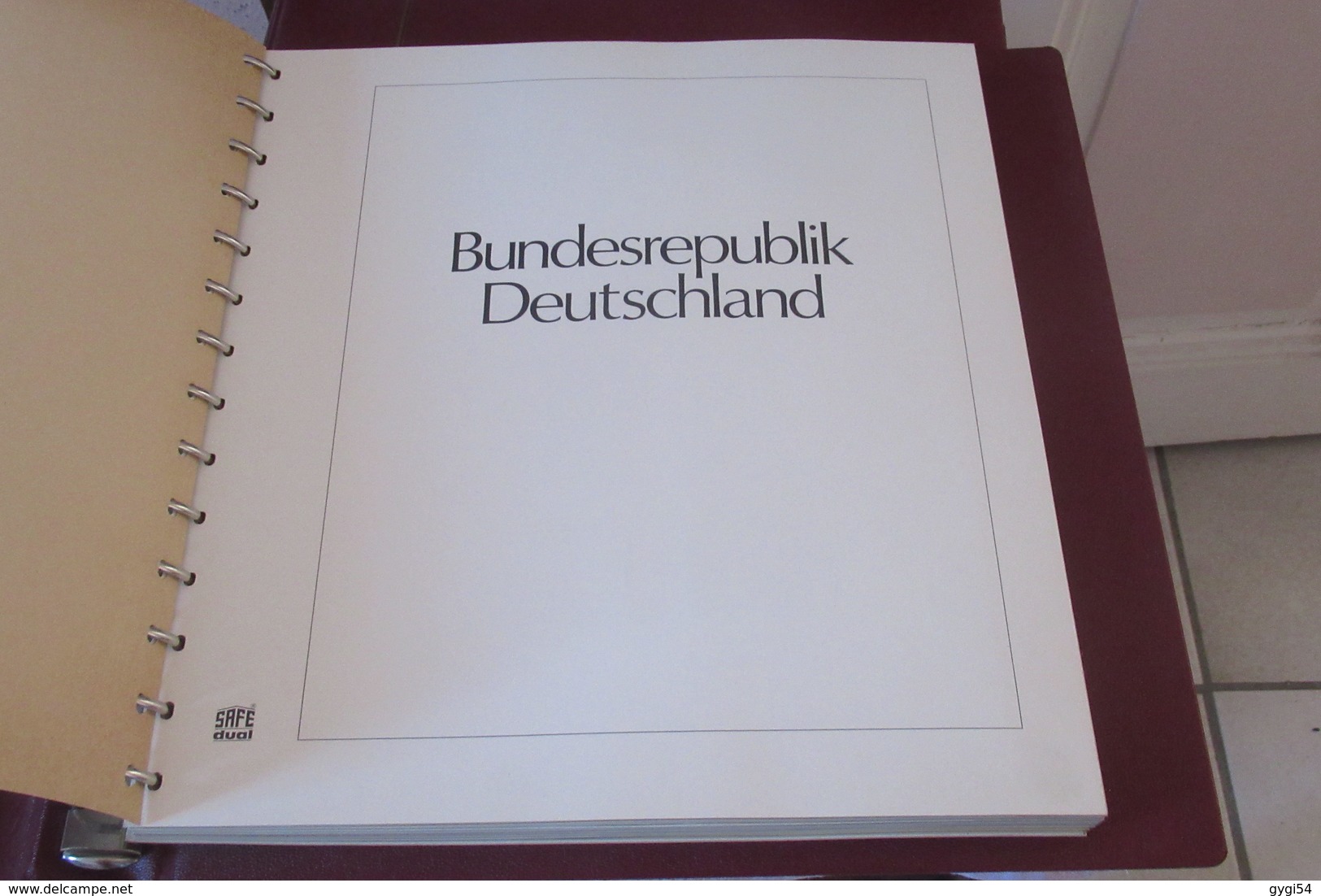 Allemagne Dans Un Album Safe 1976 - 1981 Neufs ** Et En Doubles Oblitérés  57 Scans - Collections (en Albums)