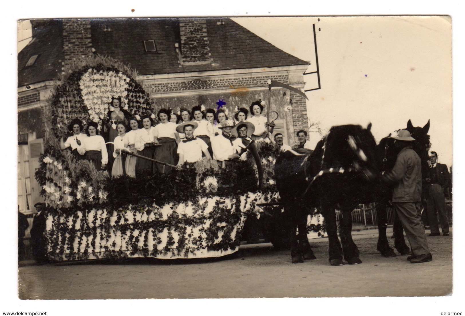 Carte Photo Ecorpain Entre Bouloire Et Saint Calais 72 Sarthe Cavalcade Char Attelé Chevaux 1948 Jeannine Hemonnet - Autres & Non Classés