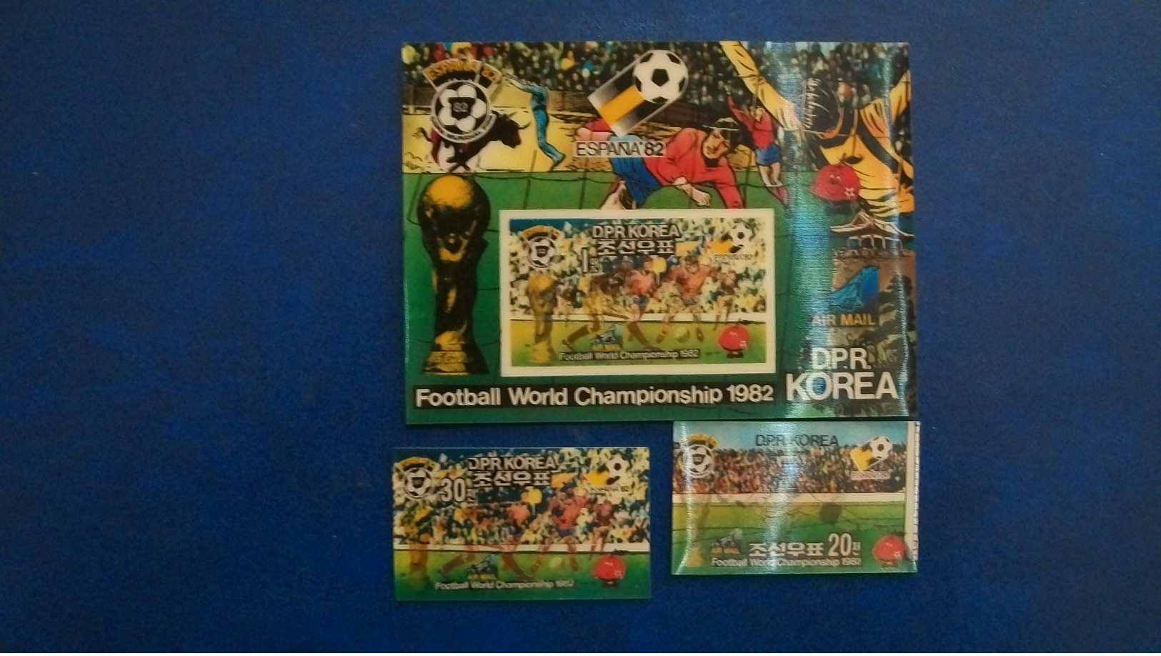 North Korea Stamps 1982 Soccer Complete Set And Souvenir Sheet 3-D(PVC) Fine Mint(**MNH) - 1982 – Espagne