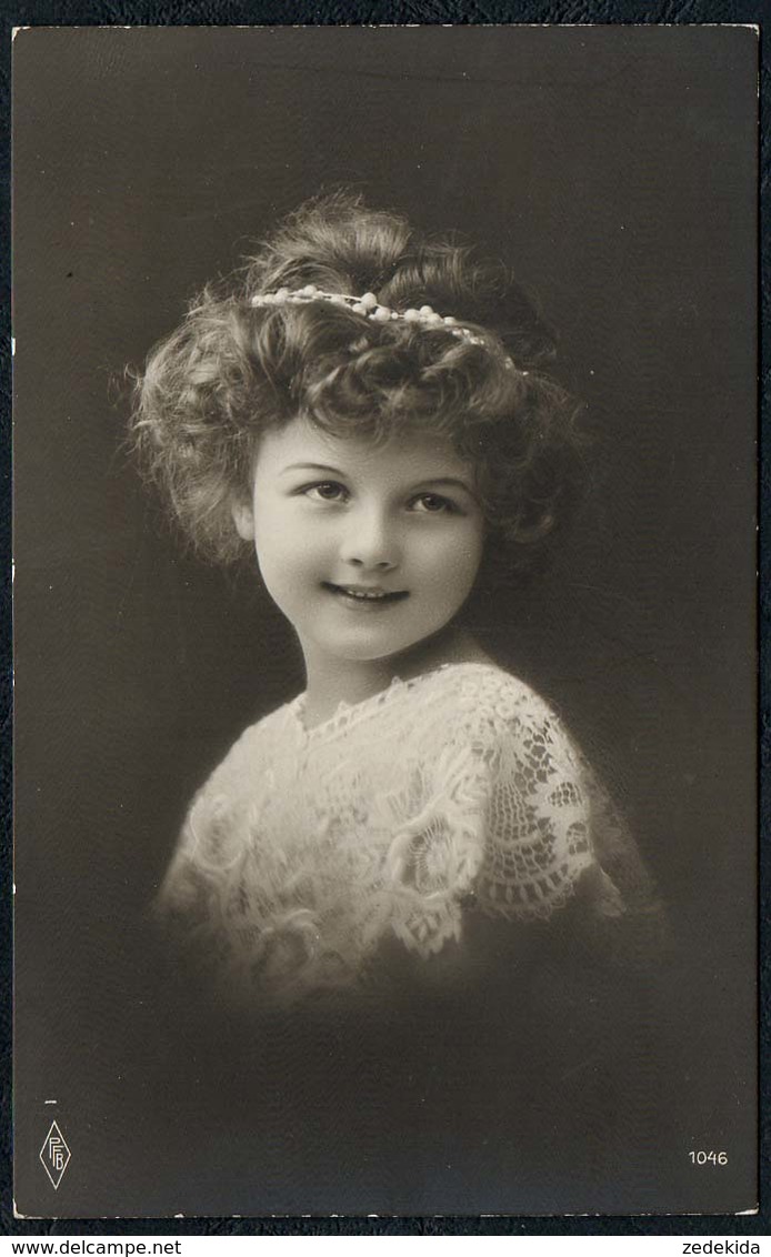 C5428 - TOP Porträt Hübsches Kleines Mädchen - Pretty Young Girl - Mode Frisur Vintage - Fotografie