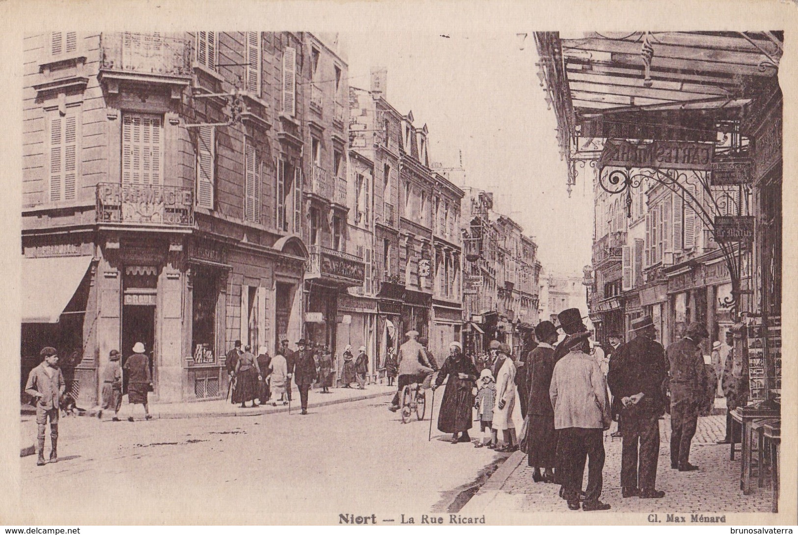 NIORT - La Rue Ricard - Niort