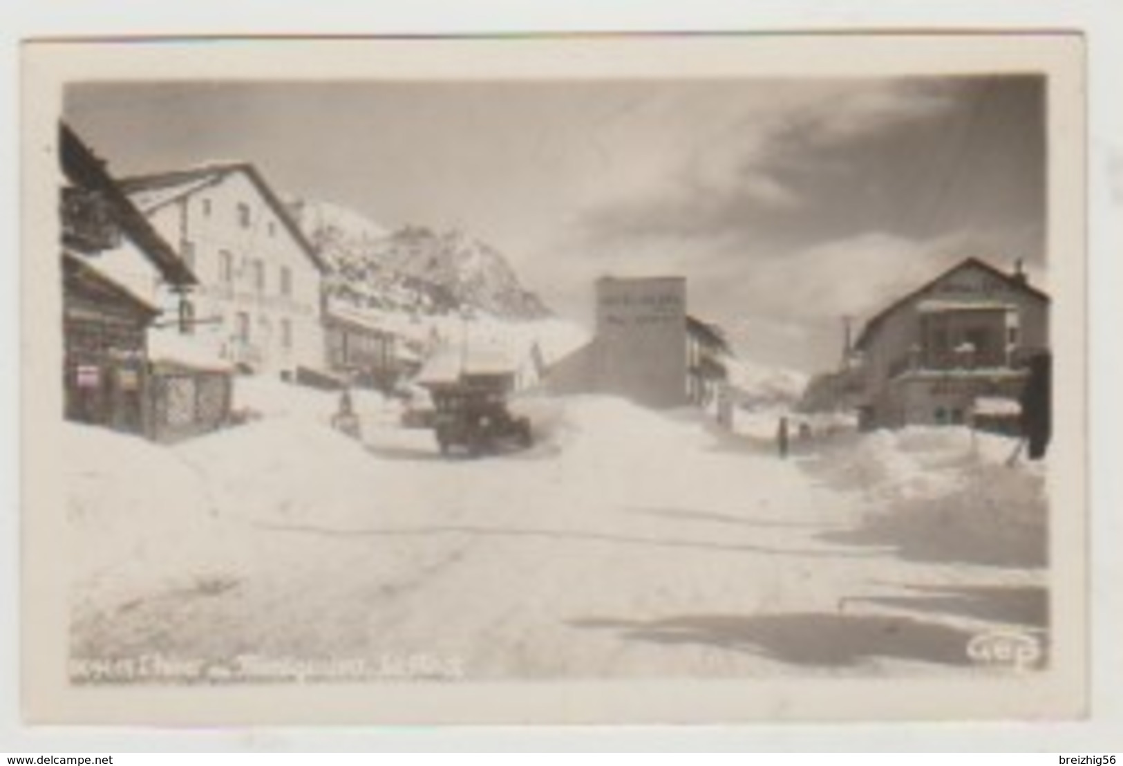 Hautes Alpes L'hiver Au Montgenèvre La Place - Autres & Non Classés