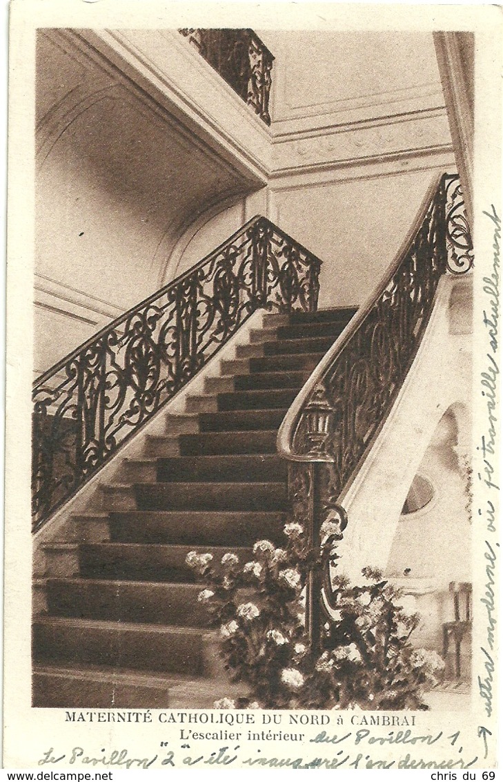 Marernite Catholique Du Nord A Cambrai L Escalier Interieur - Cambrai