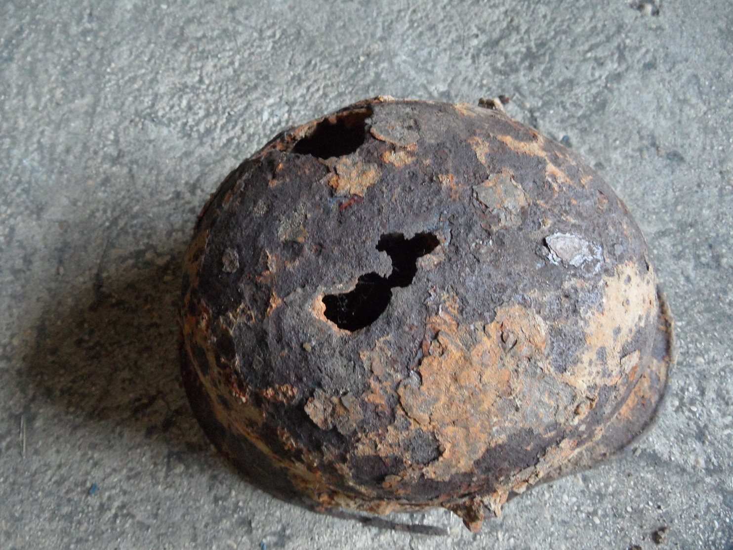 Coque De Casque Allemand,sthalhem,14/18,ww1,tranchées,poilus,combats De La Marne. - 1939-45