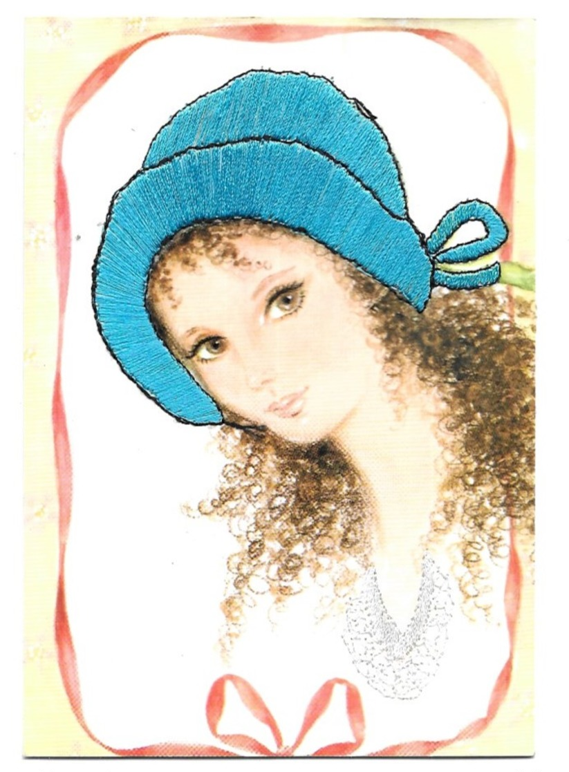 Carte Brodée Jeune Fille Avec Un Chapeau Bleu Les Editions Vacances 22190 Plerin - Embroidered