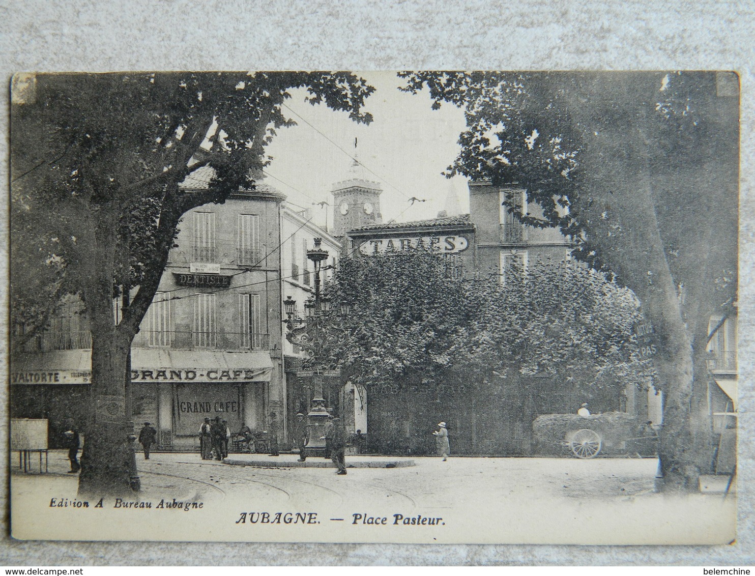 AUBAGNE     PLACE PASTEUR - Aubagne