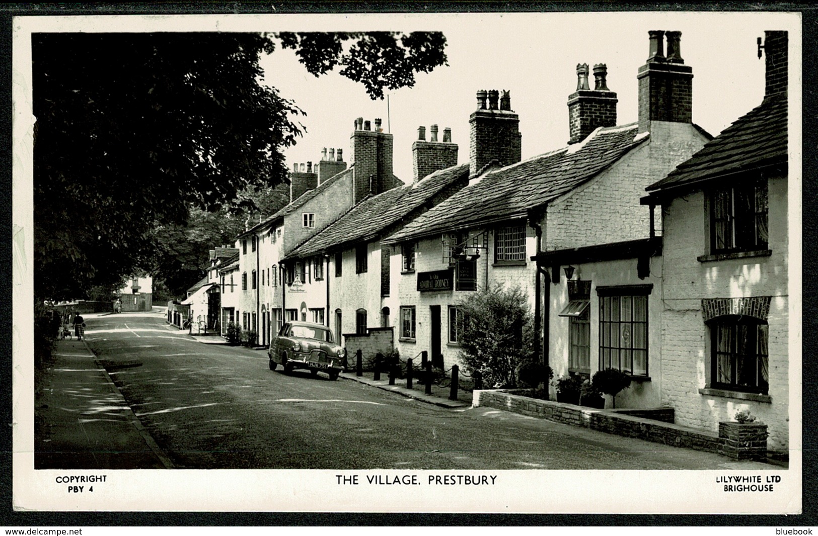 Ref 1299 - 1960 Postcard - Car Outside The Admiral Rodney - Prestbury Village Cheshire - Sonstige & Ohne Zuordnung