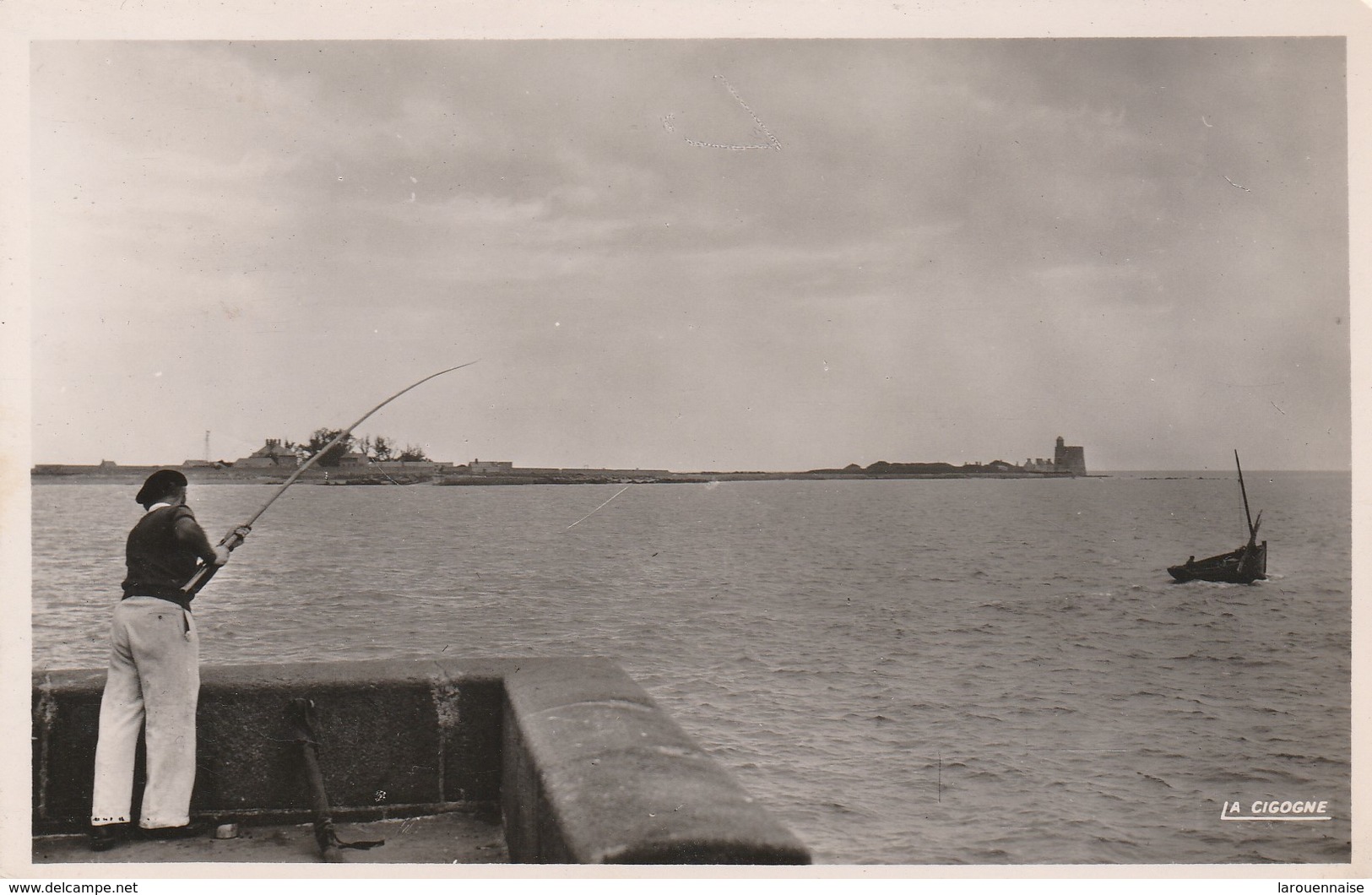 50 - SAINT VAAST LA HOUGUE - Vue Sur L' Ile Tatihou - Saint Vaast La Hougue