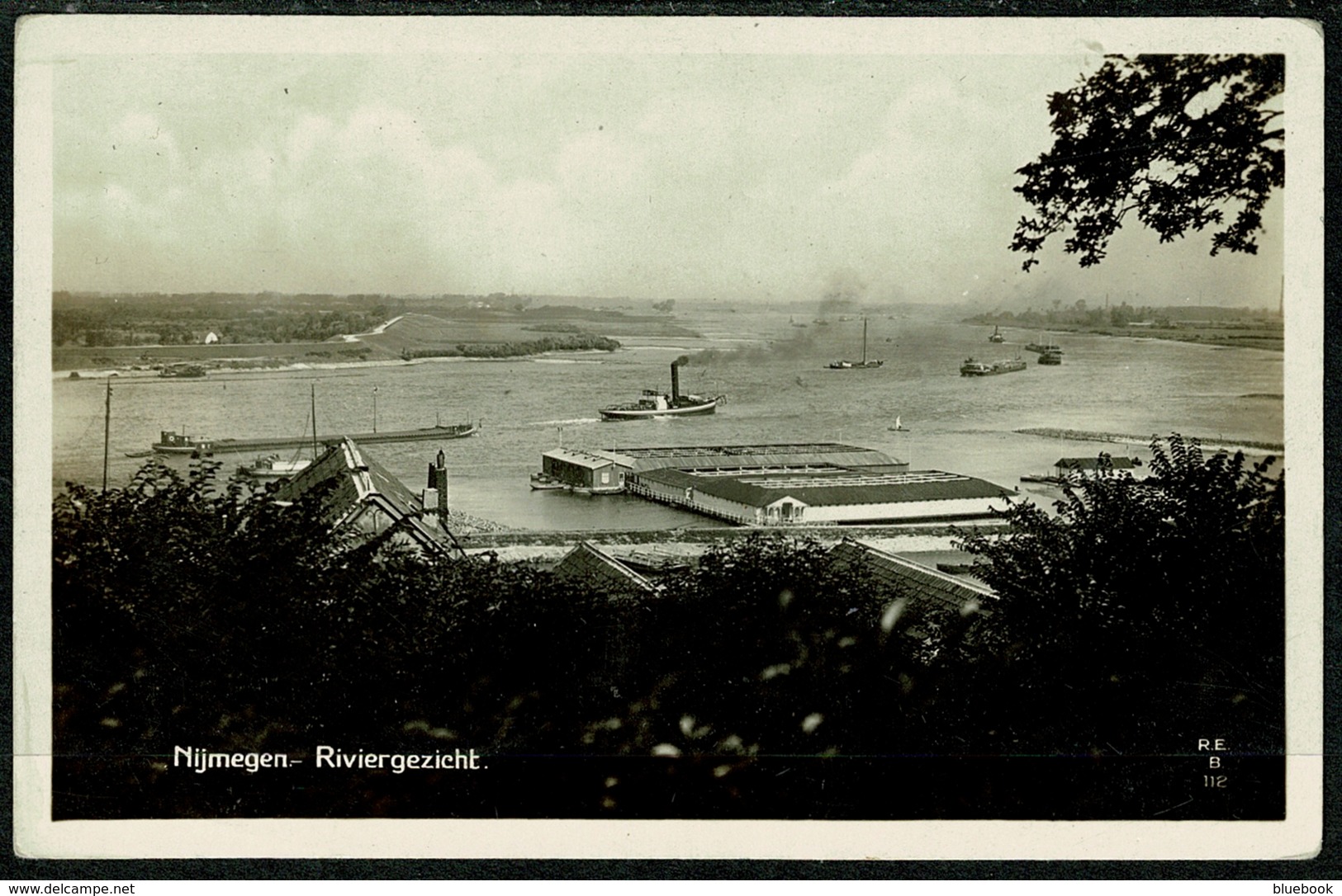 Ref 1300 - Real Photo Postcard - Nijmegen Riviergezicht - Holland Netherlands - Nijmegen