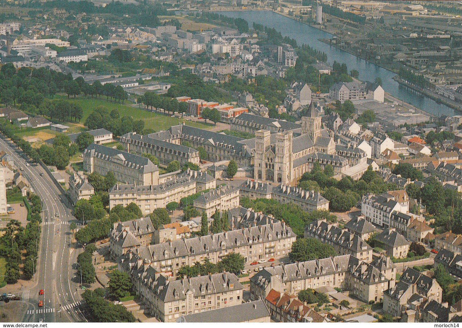 CAEN : Vue Aérienne N°7  Années 70 - Caen