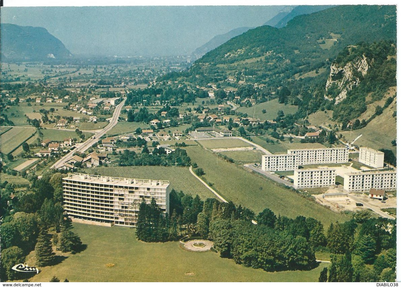 ***   FONTANIL  (   ISÈRE  )  VUE GÉNÉRALE ARIENNE - Autres & Non Classés