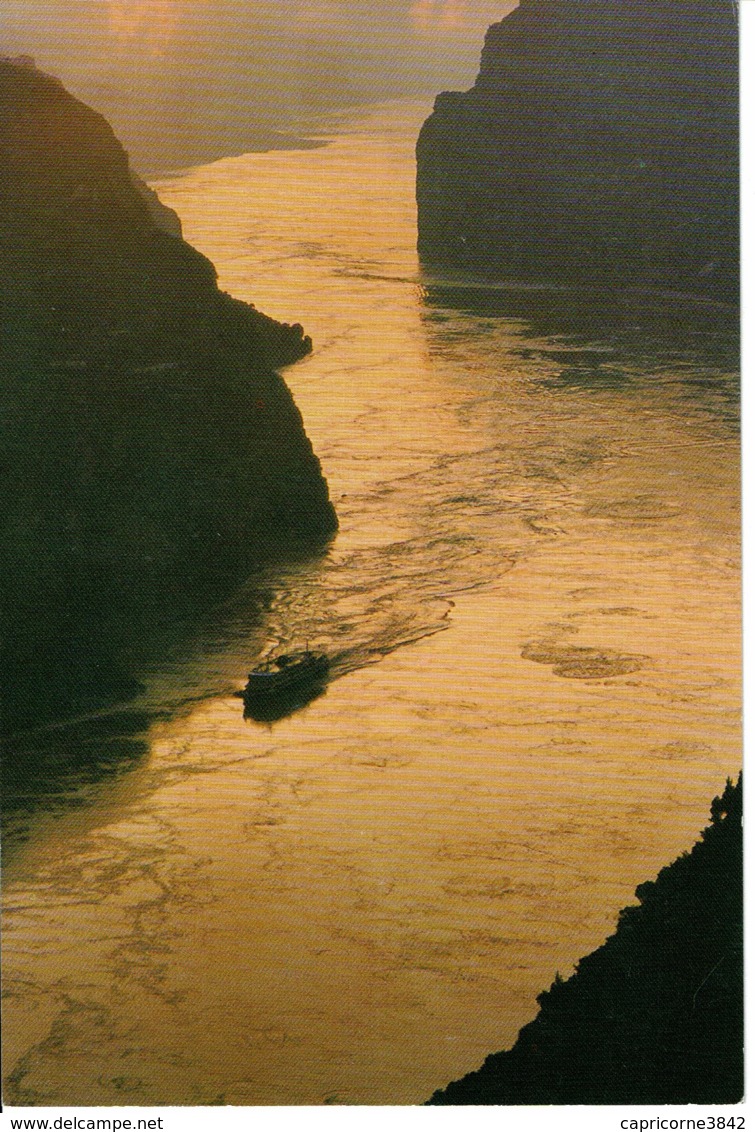 1989 - Chine - Carte Entier Postal - The Three Gorges On The Yangtze (Les 3 Gorges Du Yangtze) - Postkaarten