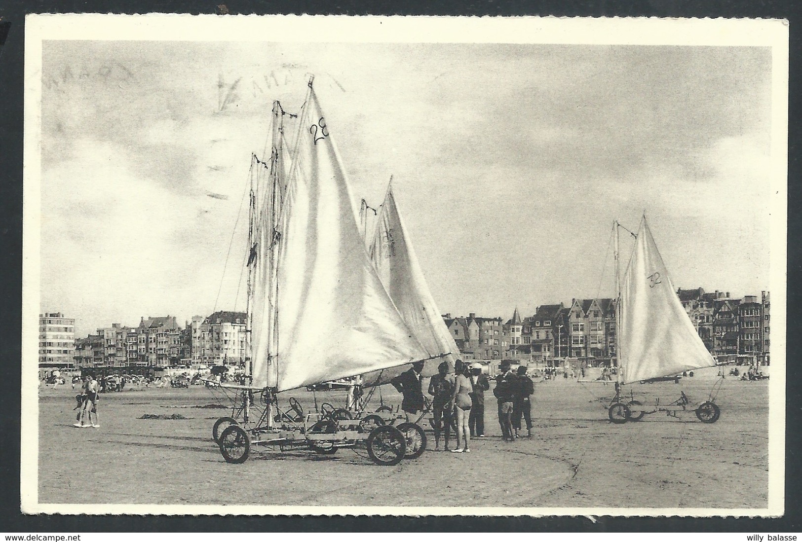 +++ CPA - DE PANNE - Chars à Voile - Zeilwagens - Nels    // - De Panne