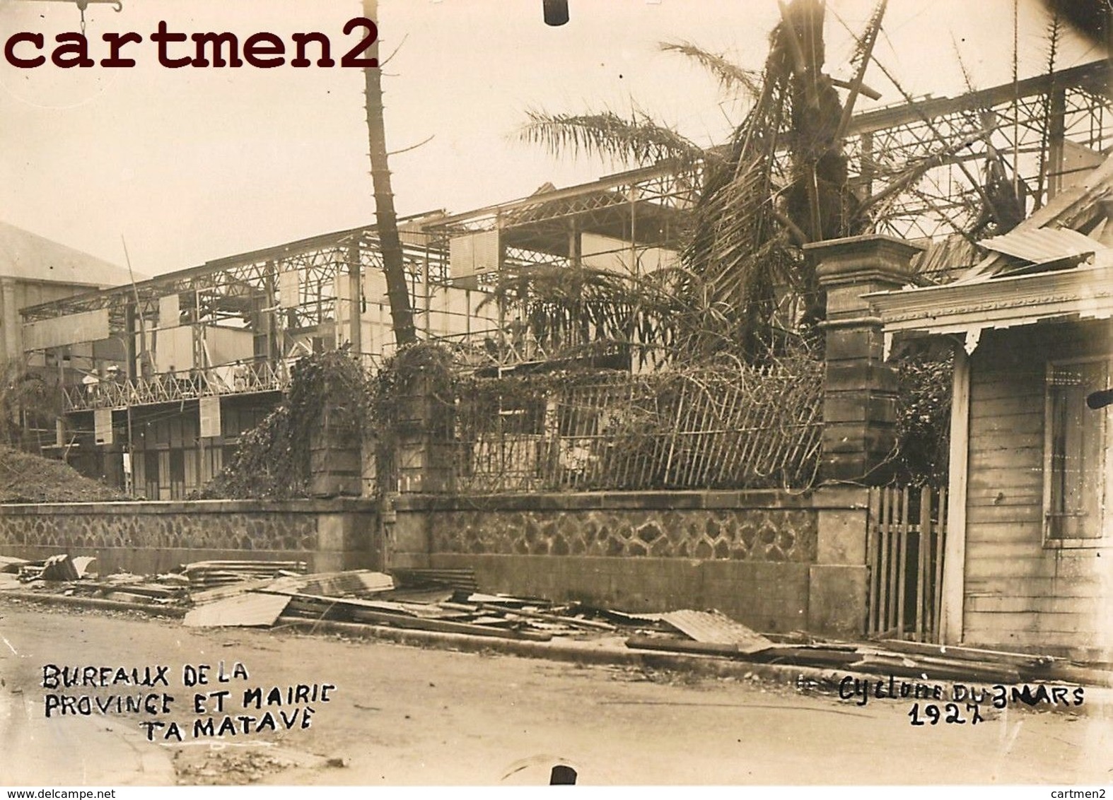 MADAGASCAR TAMATAVE PASSAGE DU CYCLONE BUREAUX DE LA PROVINCE MAIRIE PHOTOGRAPHIE ANCIENNE 927 AFRIQUE CATASTROPHE - Madagascar