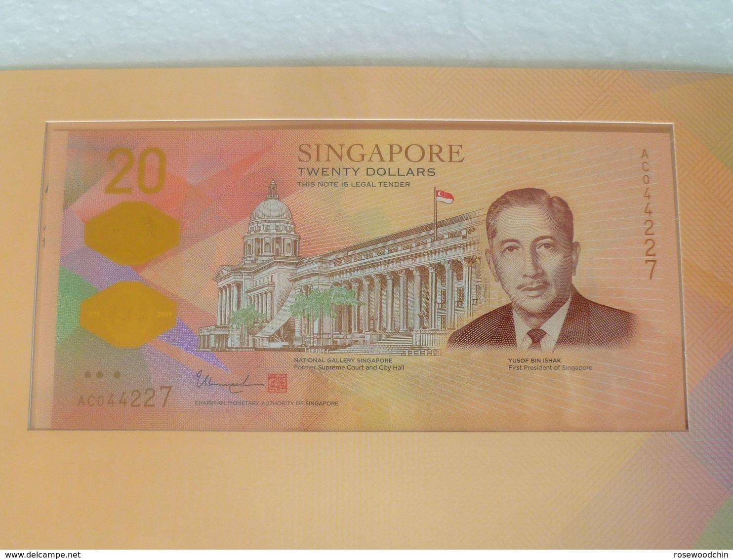 UNC Singapore 2019 Bicenteninal Commerative 20 Dollars Polymer Banknote With Folder - Singapur