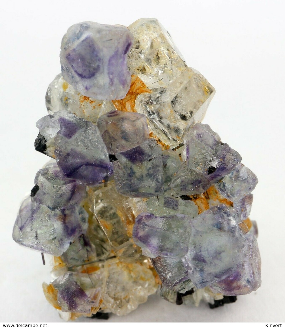 Fluorine, Tourmaline Et Goshénite, Monts Erongo, Namibie. 4 Grammes. 1,9 X 1,6 X 1,1 Cm - Minéraux