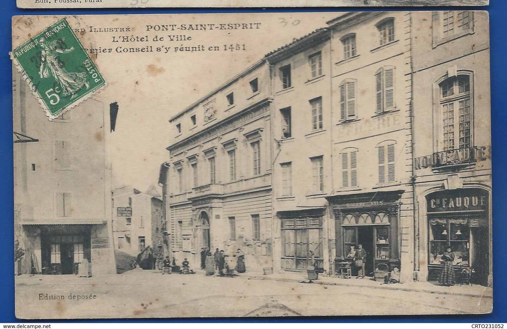 PONT-SAINT-ESPRIT     L'Hôtel De Ville   Magasins      Animées   écrite En 1913 - Pont-Saint-Esprit