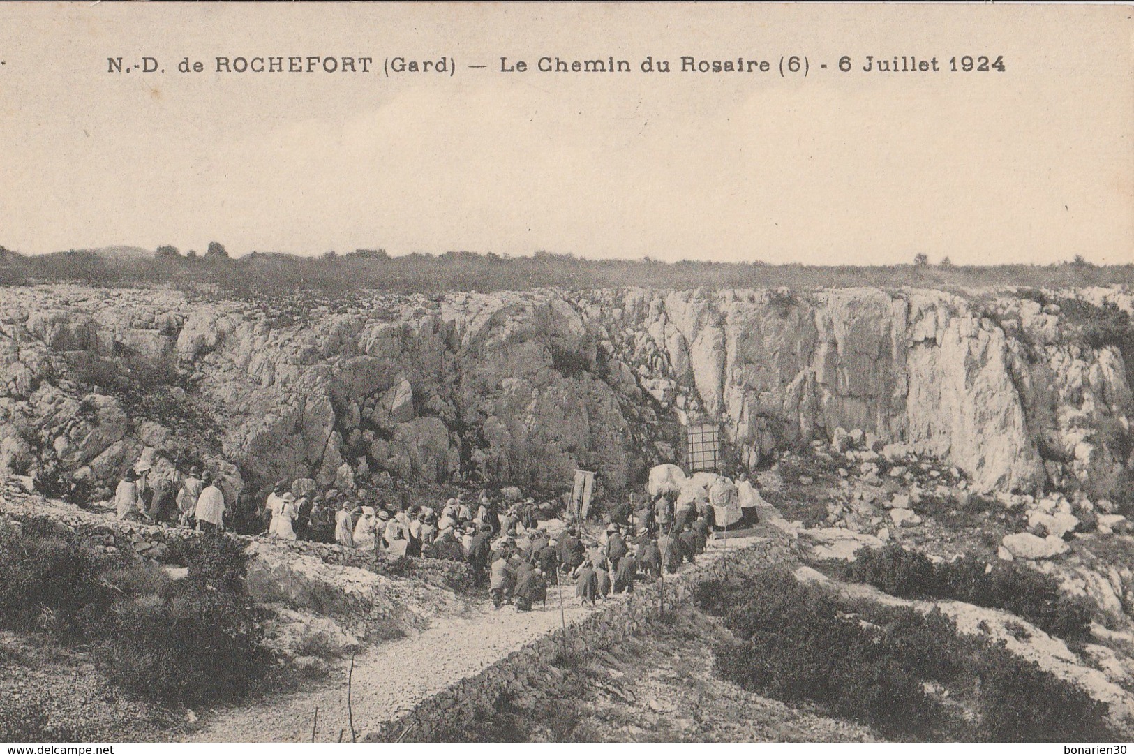 CPA 30  ROCHEFORT N.D. CHEMIN DU ROSAIRE 1924 - Rochefort-du-Gard