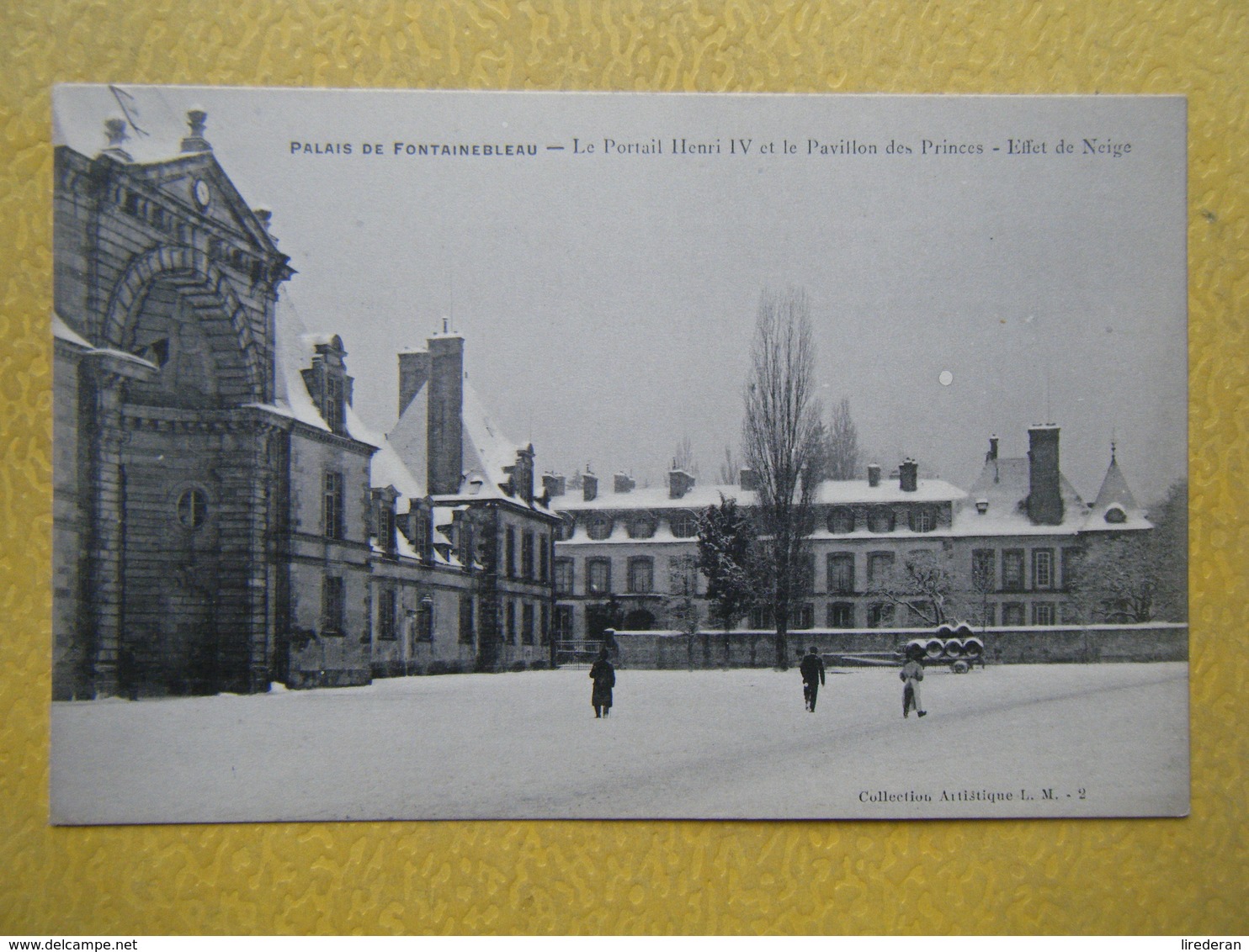 FONTAINEBLEAU. Le Palais. Le Portail Henri IV Et Le Pavillon Des Princes. - Fontainebleau