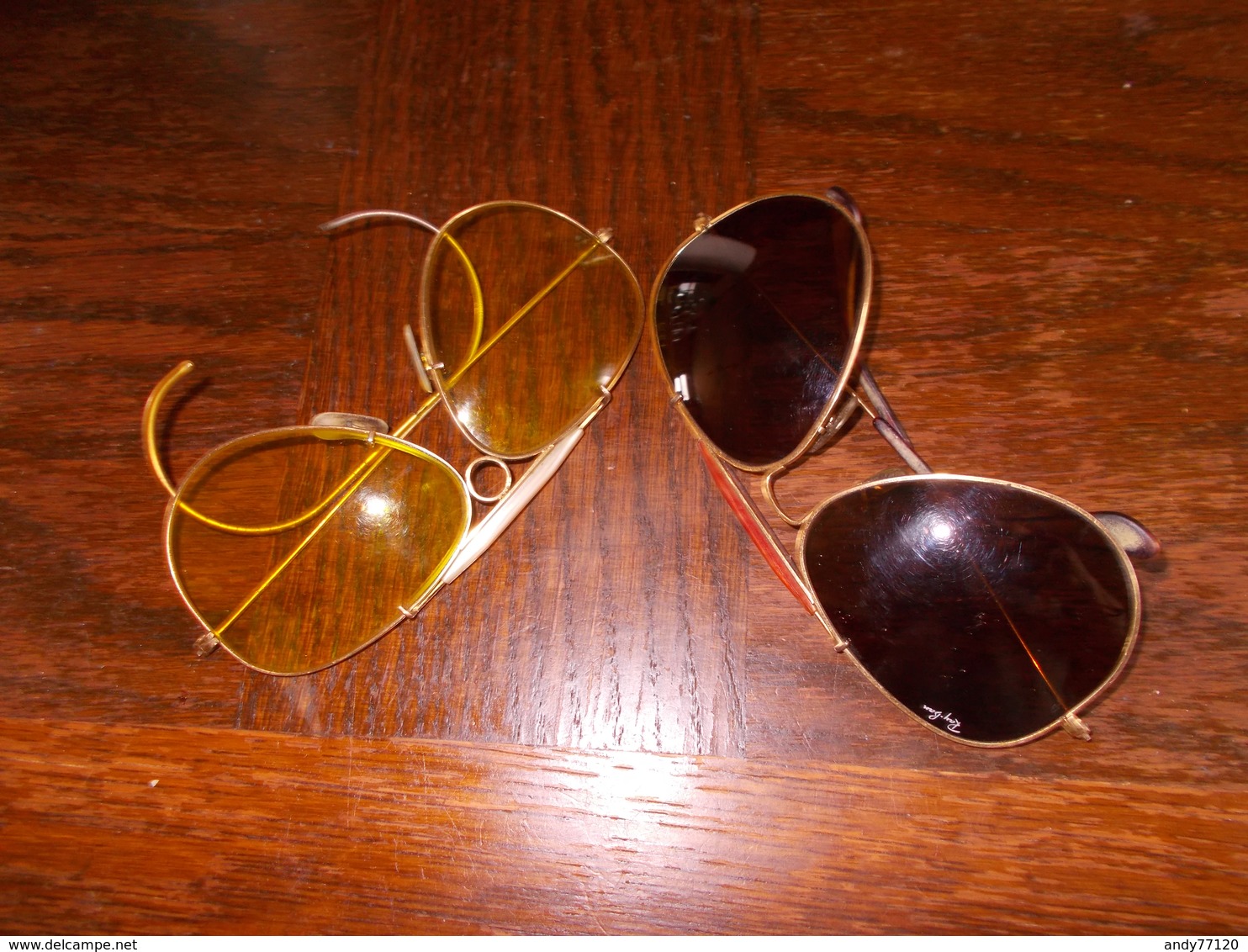 2 Autentiques Paire De Ray Ban Type Aviateur - Equipement