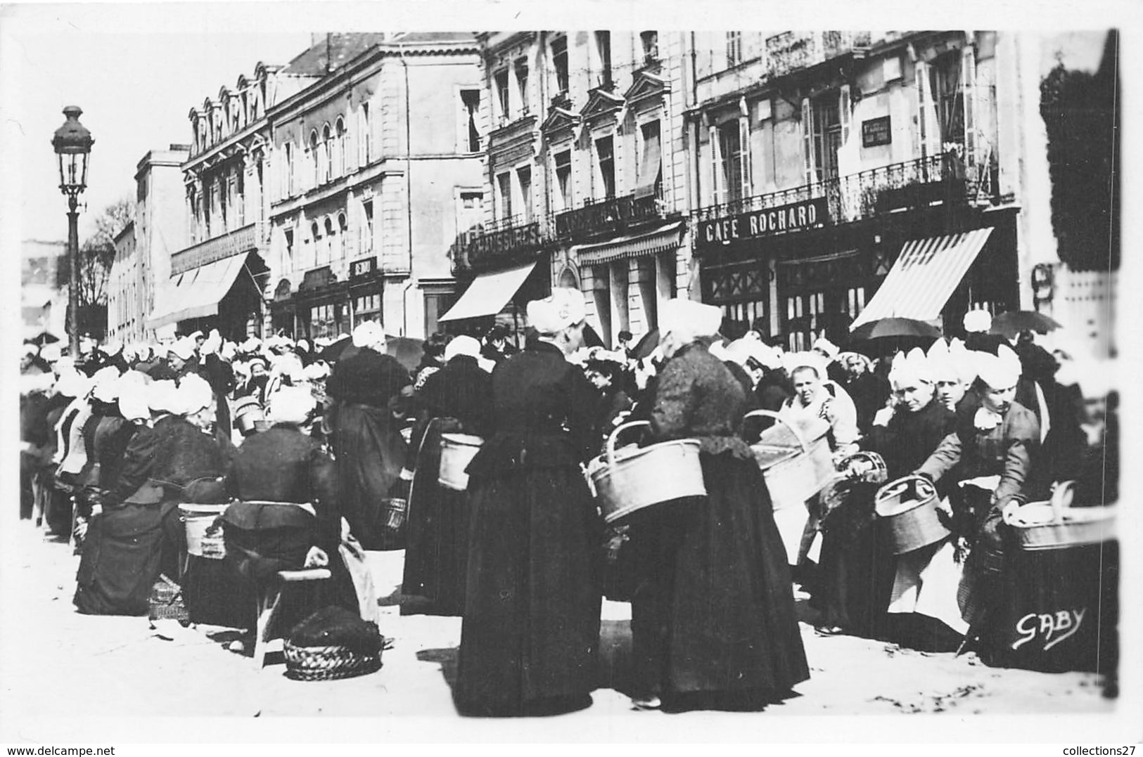 49 -CHOLET- MARCHE AU BEURRE - Cholet