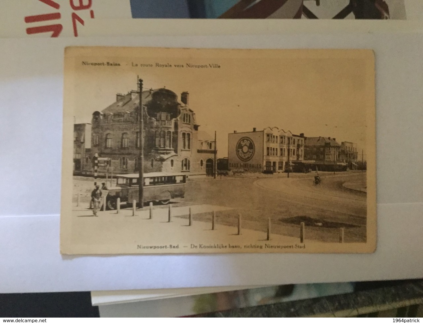 NIEUWPOORT BAD DE KONINKLIJKE BAAN , RICHTING NIEUWPOORT STAD      OLDTIMER AUTOBUS !! - Nieuwpoort