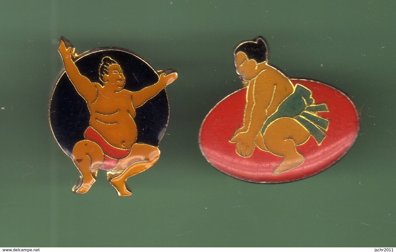 SUMO *** Lot De 2 Pin's Differents *** 1018 - Judo