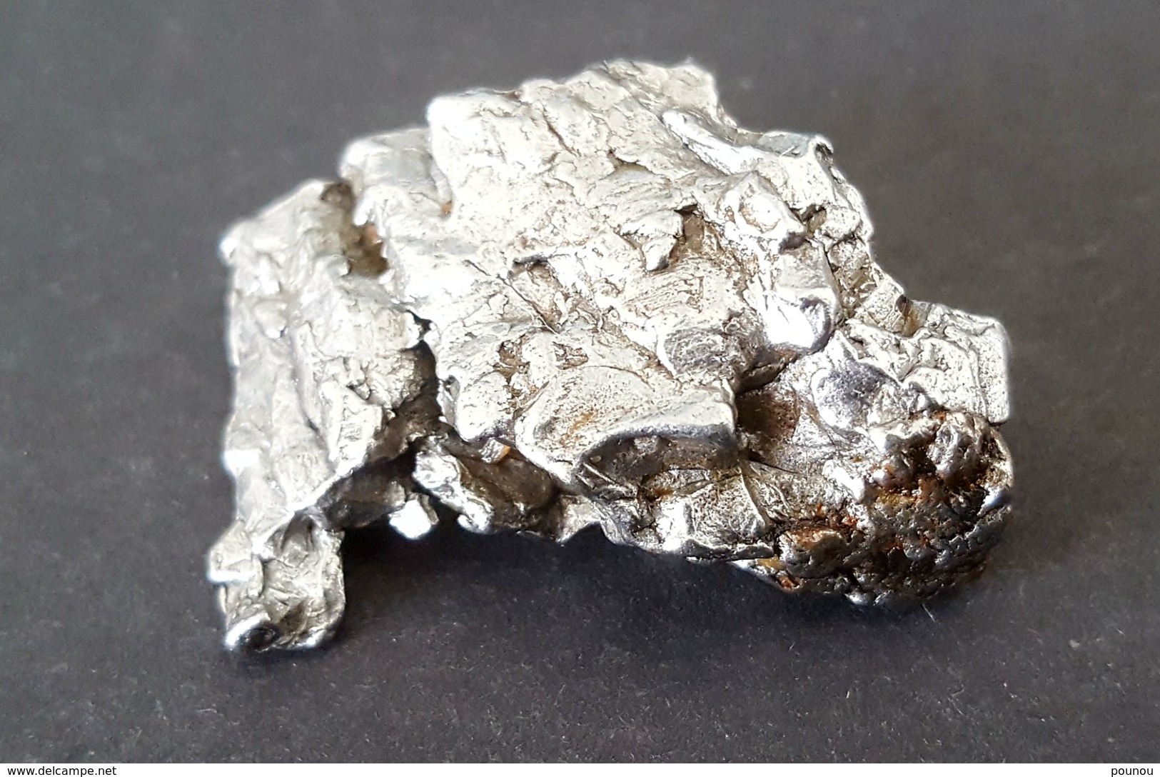 - MÉTÉORITE - CAMPO DEL CIELO - TOP QUALITÉ - 19.70 G (06) - Meteorites