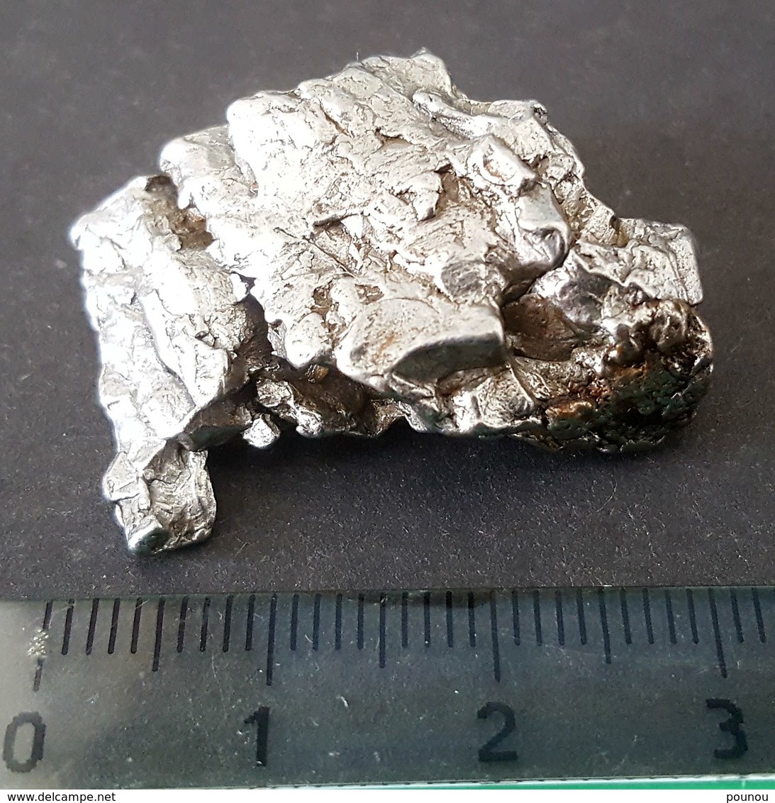 - MÉTÉORITE - CAMPO DEL CIELO - TOP QUALITÉ - 19.70 G (06) - Meteorites