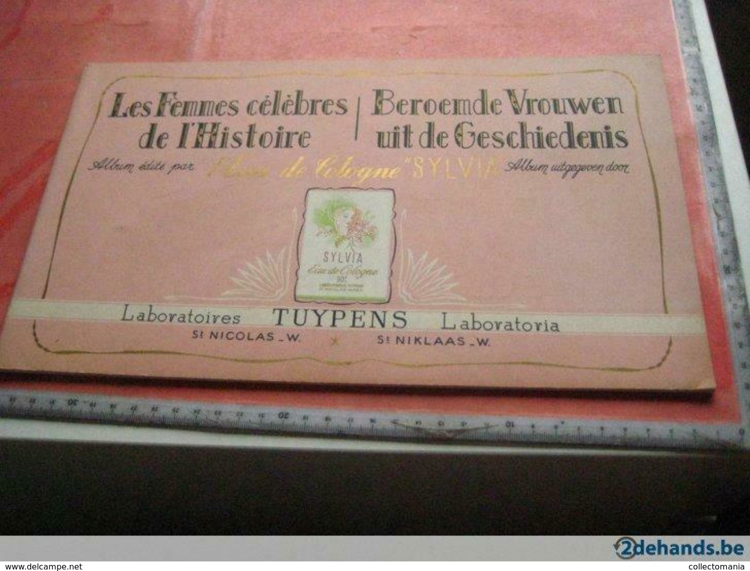 1 album Laboratoires TUYPENS , 1950'sRare & nice, woman famous in history, album splendid, only 10 cards to glue in RARE