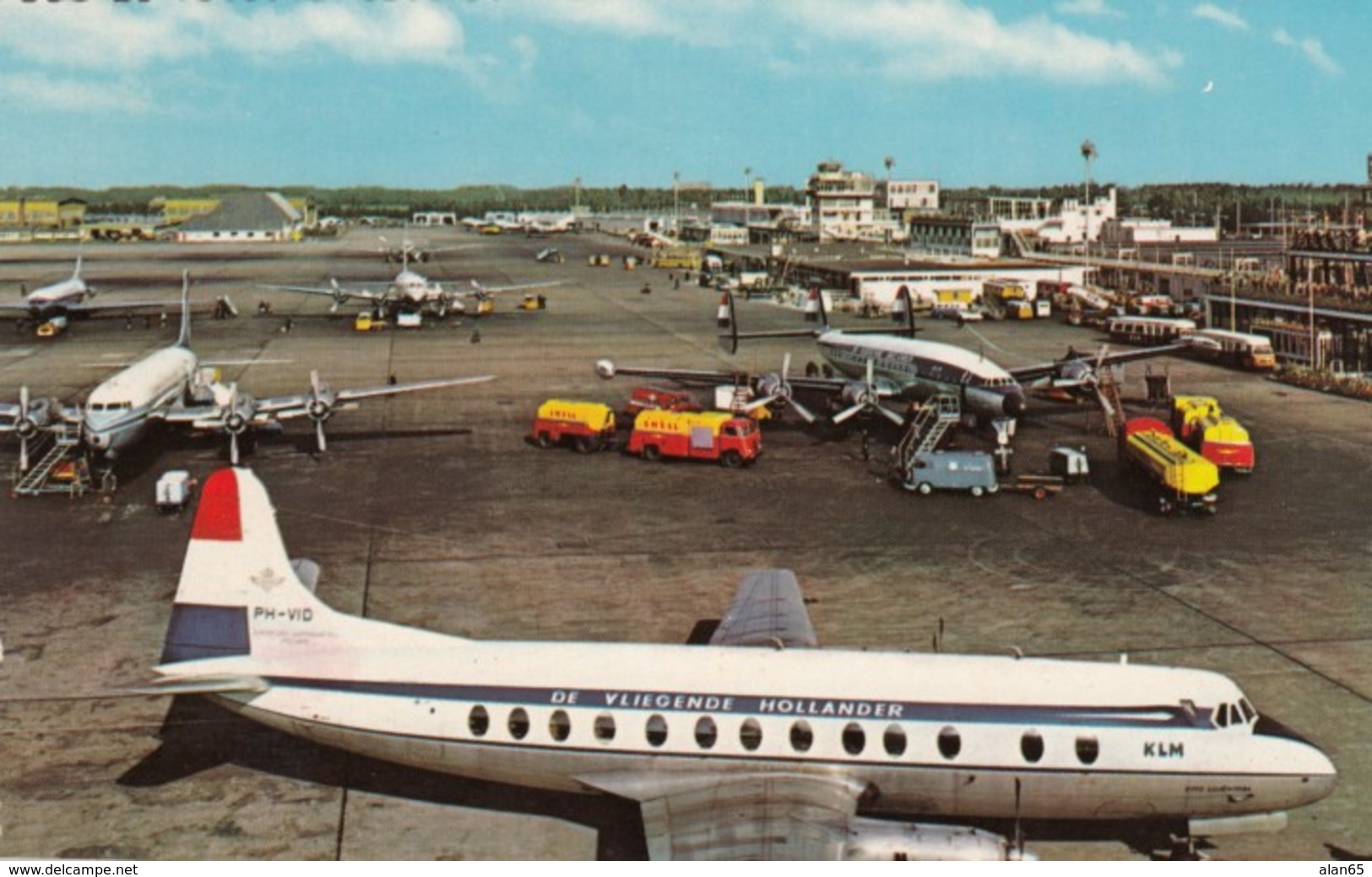 Schiphol Airport Amsterdam, Airfield, Equipment And Airplanes On Tarmac, C1950s/60s Vintage Postcard - Aerodromes