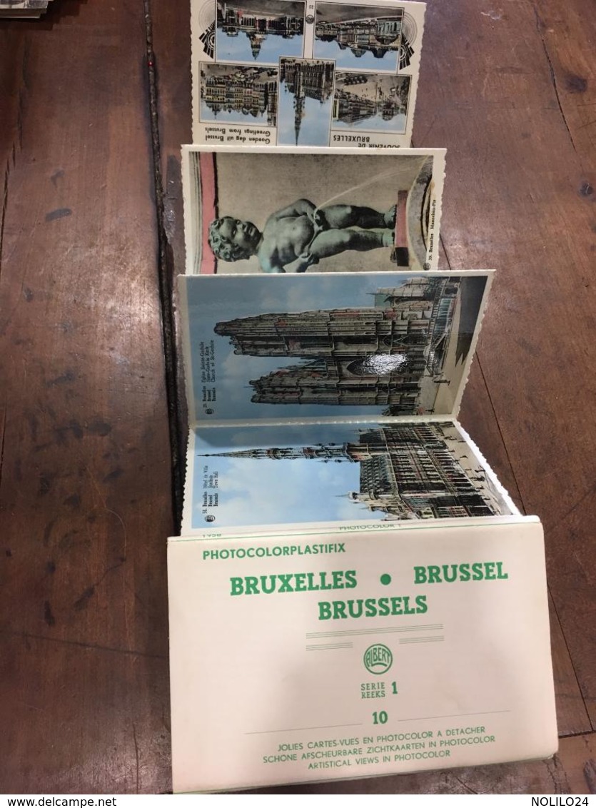 12 CPSM / CPM , Bruxelles, Editions ALBERT, Un Carnet De 10 Cartes Série Reeks 1 Et 2 Cartes, Bourse Et Palais Du Roi - Lotes Y Colecciones