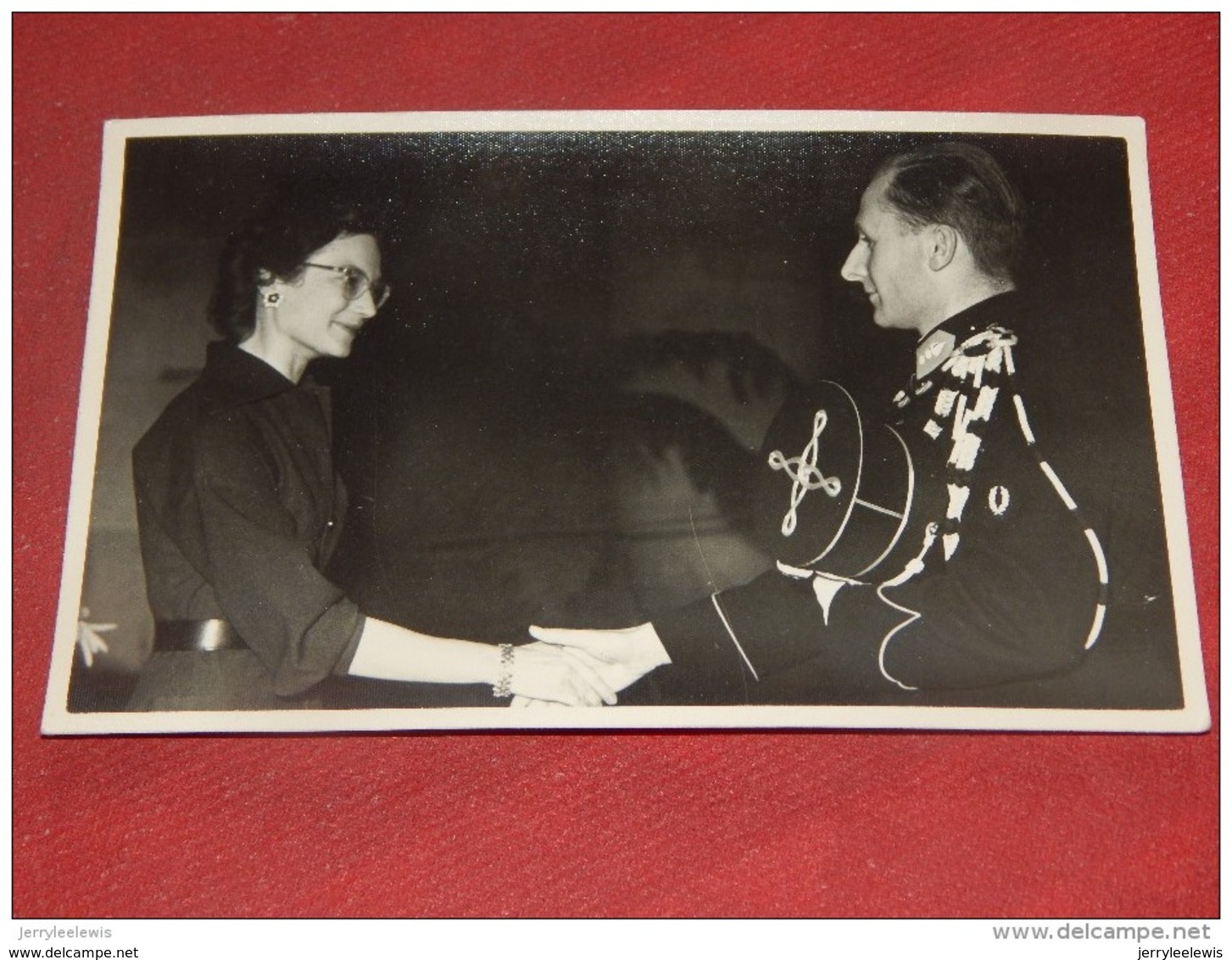 LA PRINCESSE JOSEPHINE CHARLOTTE Au Château De Laeken  Le 18-03-1953 - Familles Royales