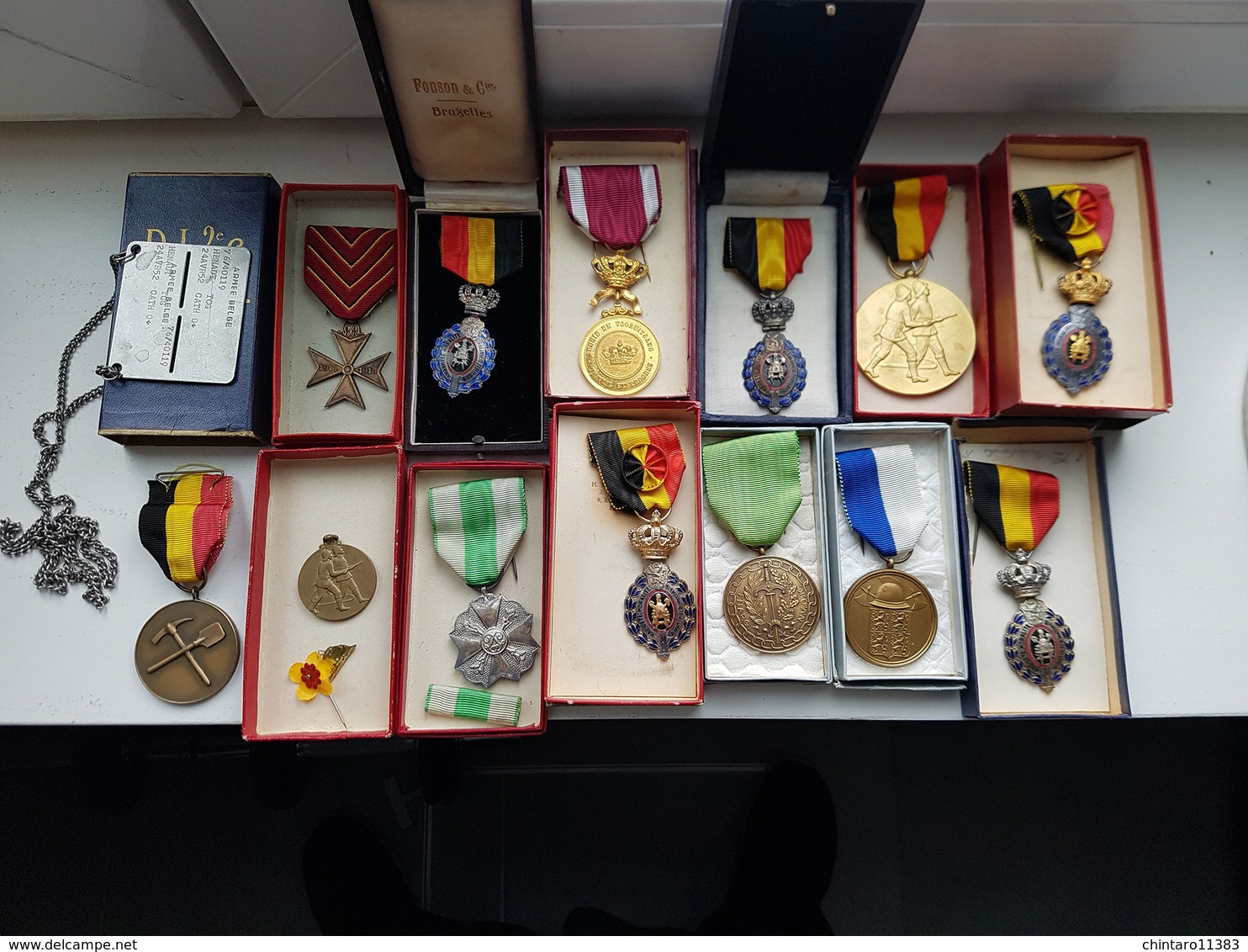 Lot De Diverses Médailles Belges/Belgique - Travail/1ère Et 2ème Guerre Mondiale/Sapeurs Pompiers/plaque Militaire/... - Belgio