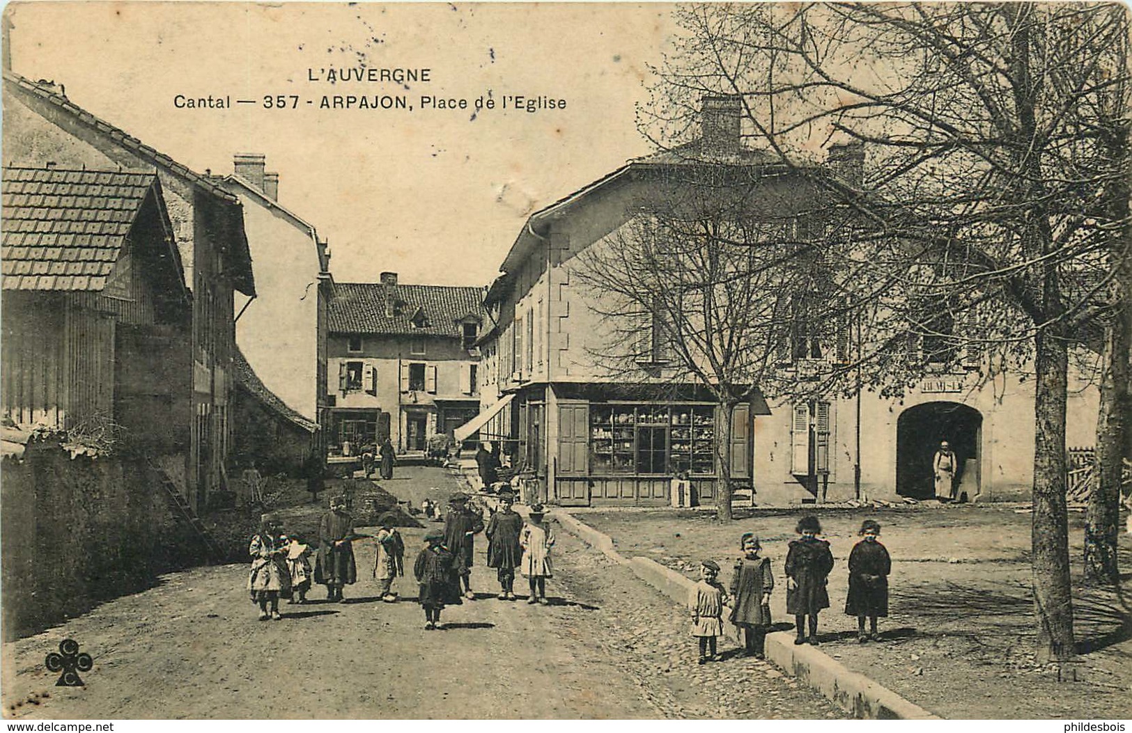 CANTAL  ARPAJON  Place De L'église - Arpajon Sur Cere