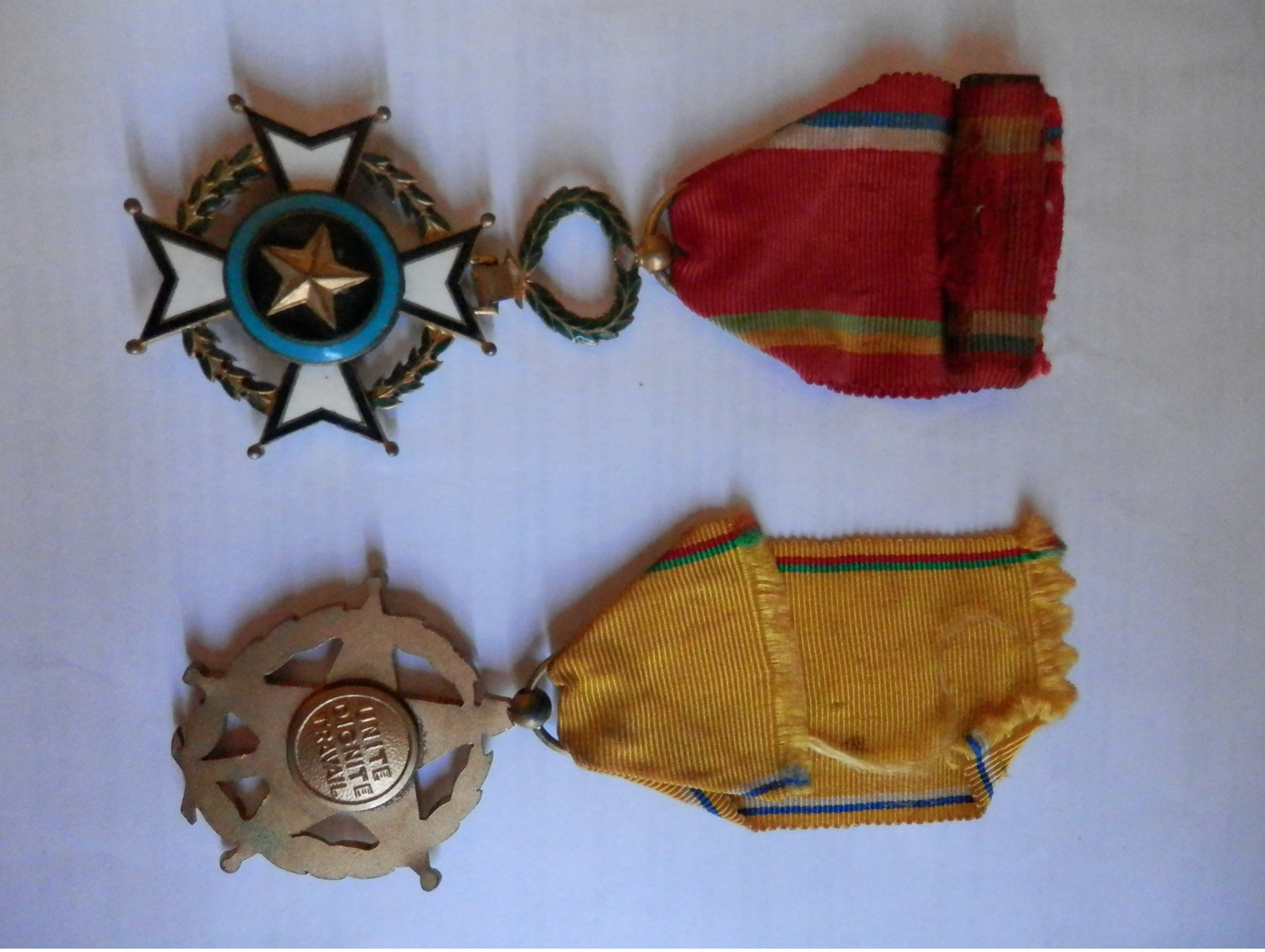 Deux Médailles De RCA: Unité, Dignité, Travail / Mérite Centrafricain - Autres & Non Classés