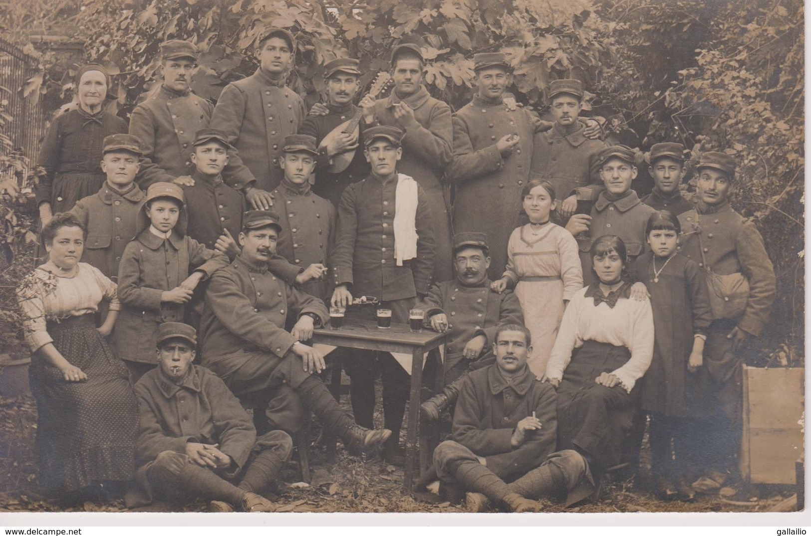 CARTE PHOTO DE SOLDATS A IDENTIFIER - Personnages