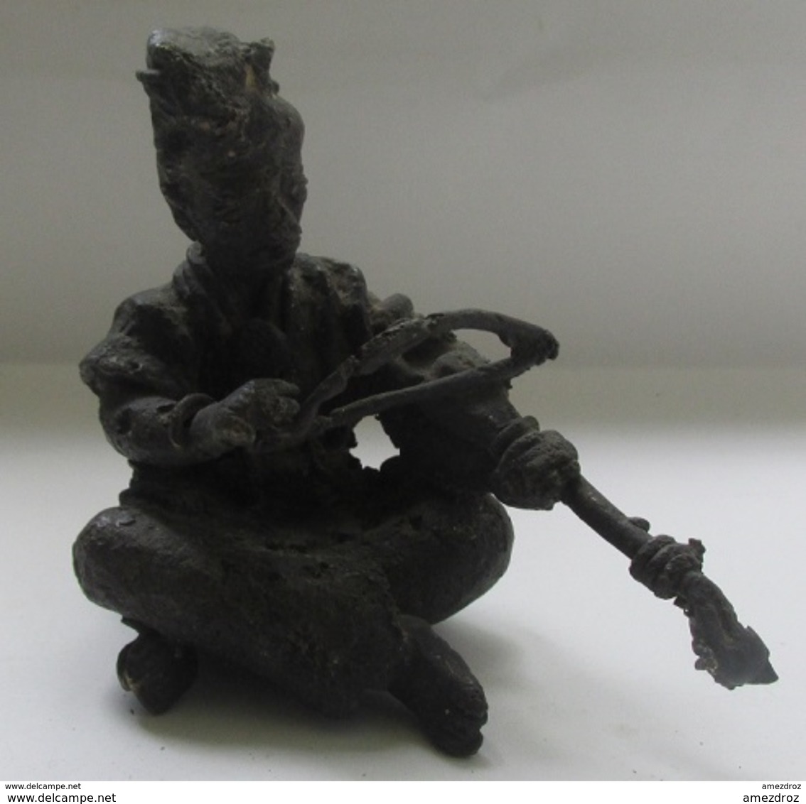 Sénégal Petit Bronze Brut Musicien Assis 13 Cm 1 Kg 550 - African Art